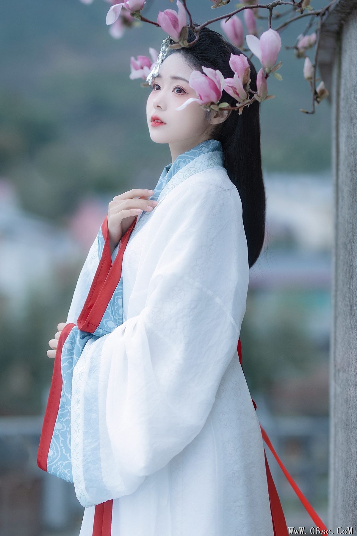 YiTuYu艺图语 Vol.5040 Yun Yun De Hei Yan Quan Er[24P]-六色网