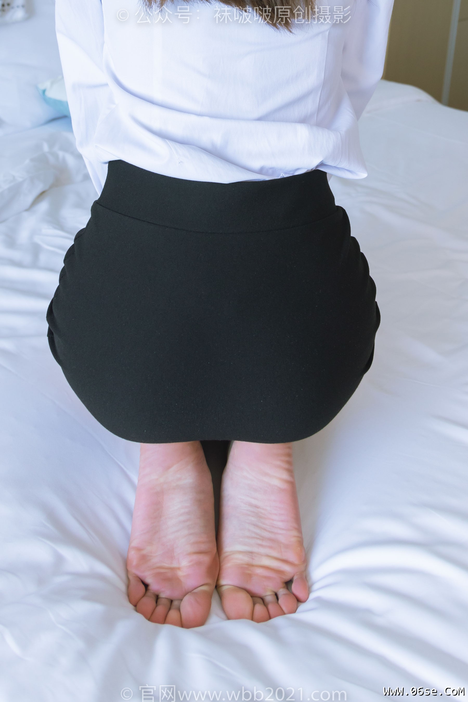 图片[22]-BoBoSocks袜啵啵 No.246 小沫 -高跟鞋、绿色丝袜、短肉丝、短黑丝、裸足、ol制服[140P]-六色网