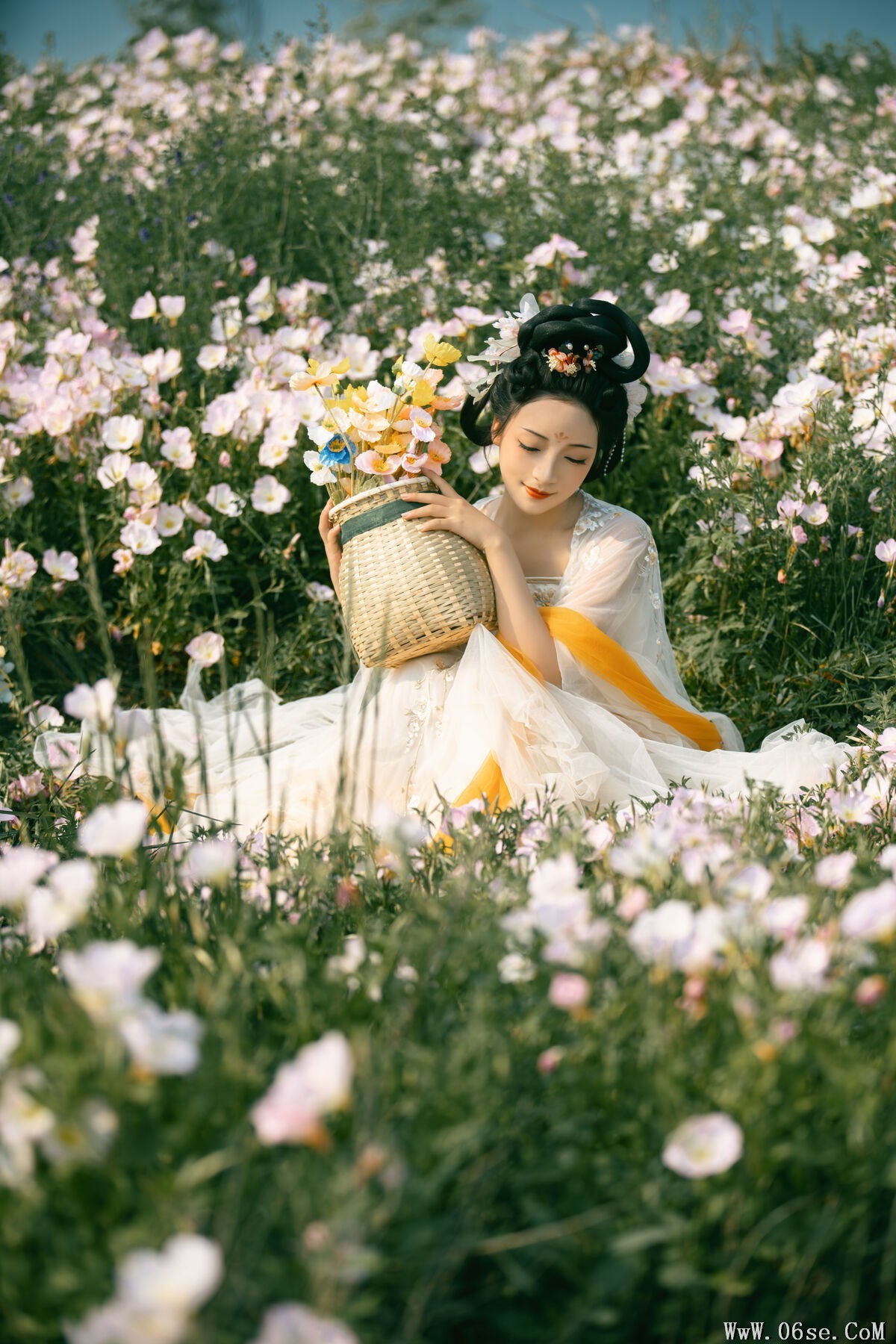 图片[20]-YiTuYu艺图语 Vol.6911 Jun Yin Lan[33P]-六色网