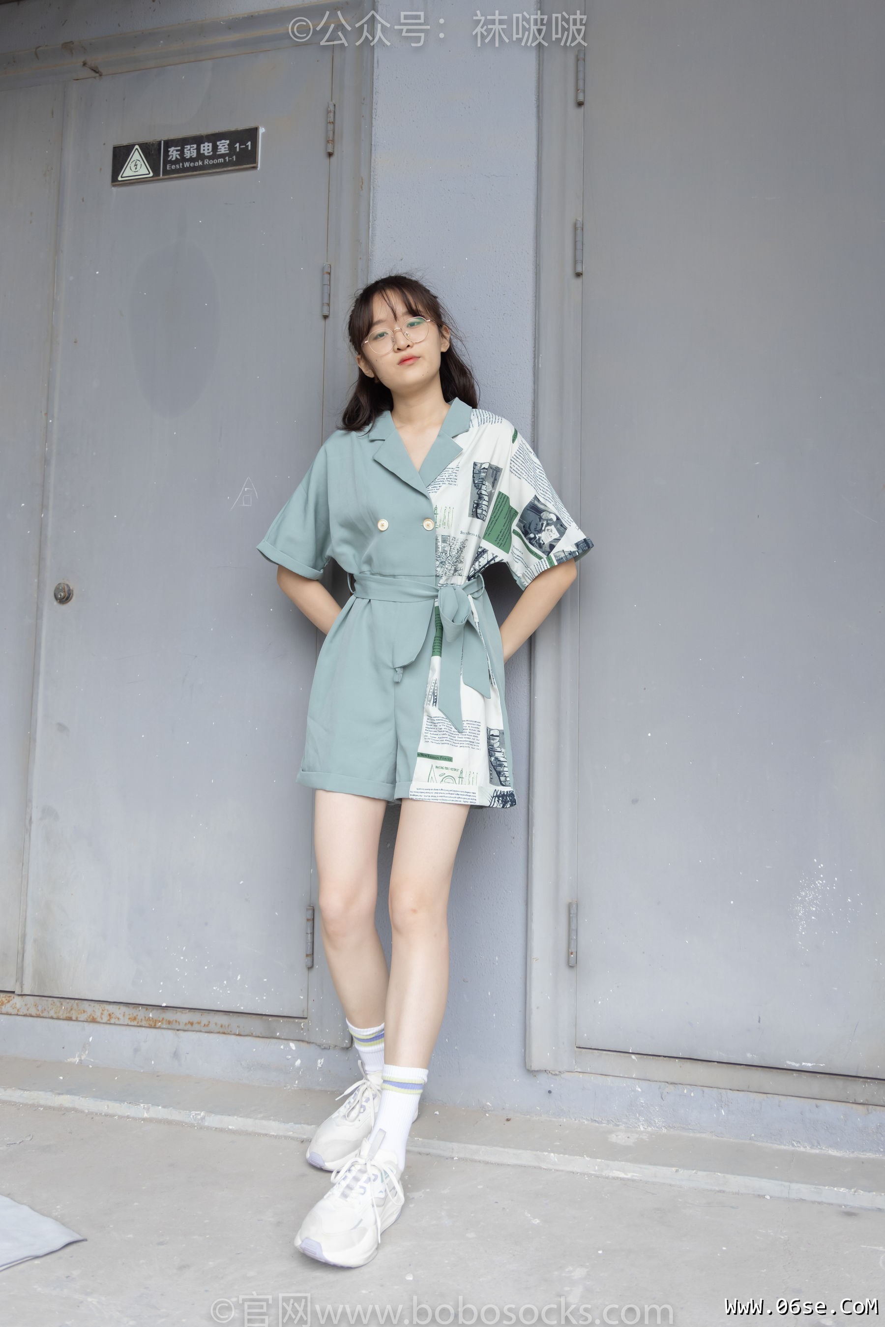 图片[2]-BoBoSocks袜啵啵 No.025 熊熊-安踏运动鞋、白色棉袜、裸足[146P]-六色网
