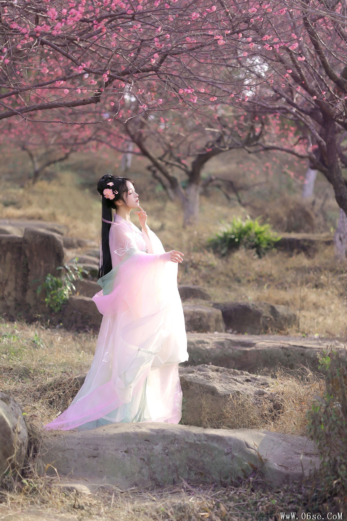 图片[20]-YiTuYu艺图语 Vol.6569 Jun Yin Lan[23P]-六色网