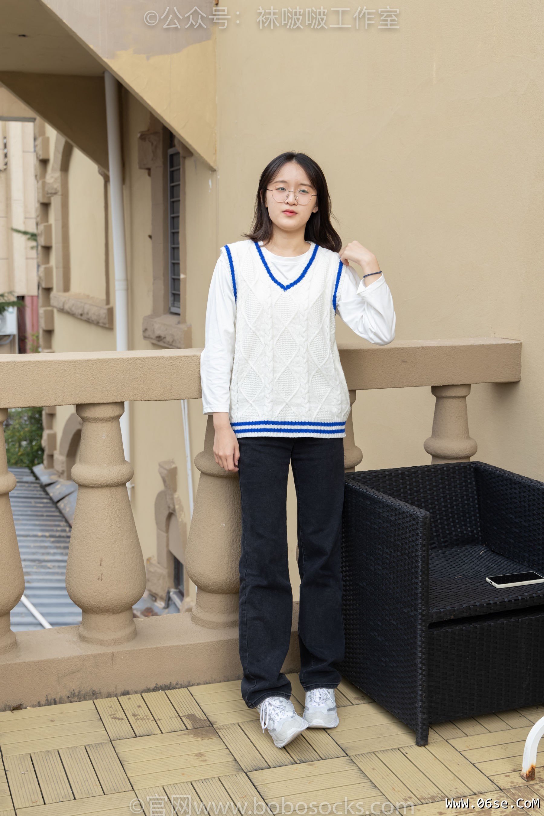 图片[3]-BoBoSocks袜啵啵 积分限定作品007 熊熊-运动鞋、白棉袜、裸足[134P]-六色网