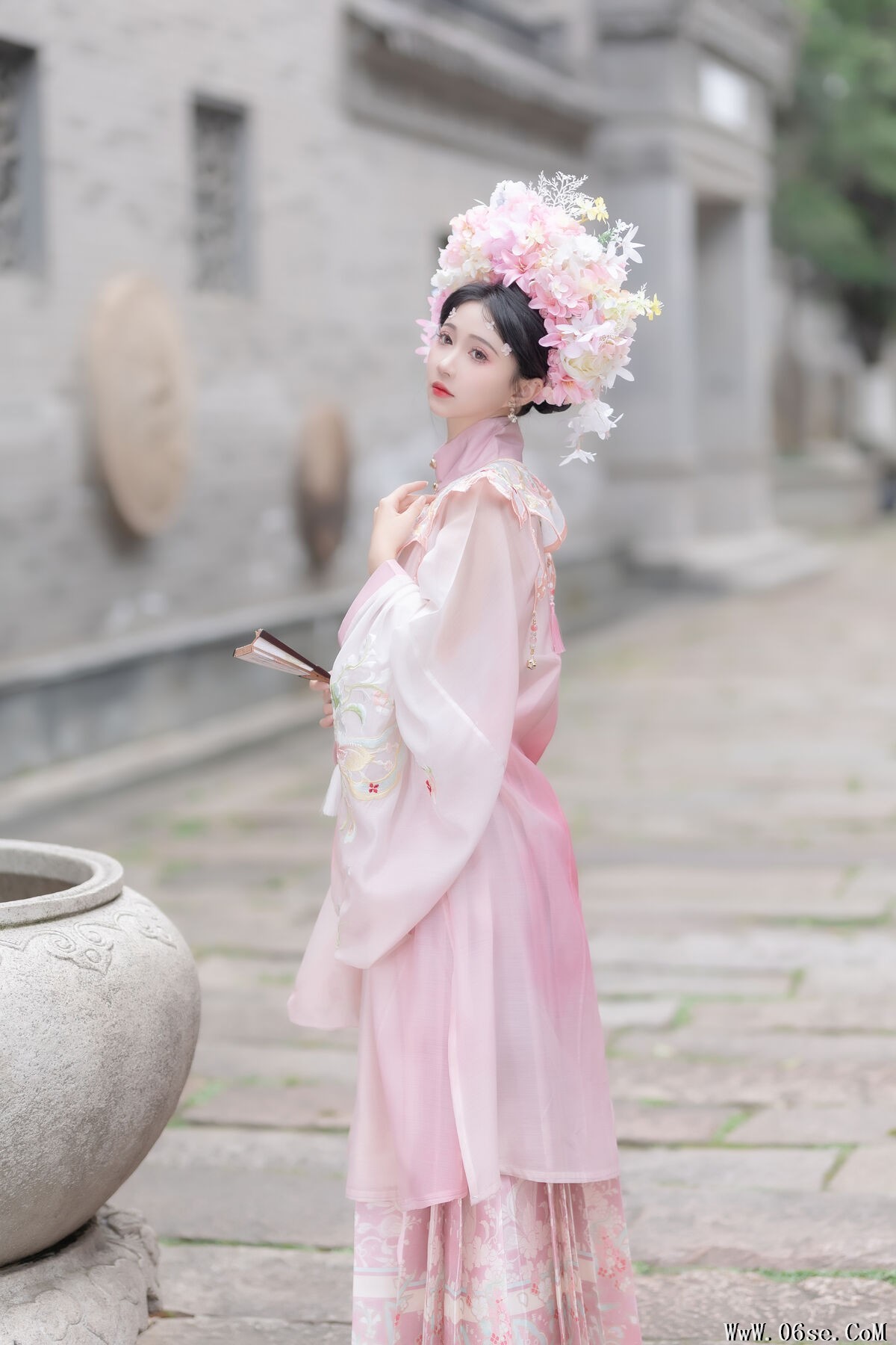图片[21]-YiTuYu艺图语 Vol.7231 Qi Luo Sheng De Xiao Su Su[24P]-六色网