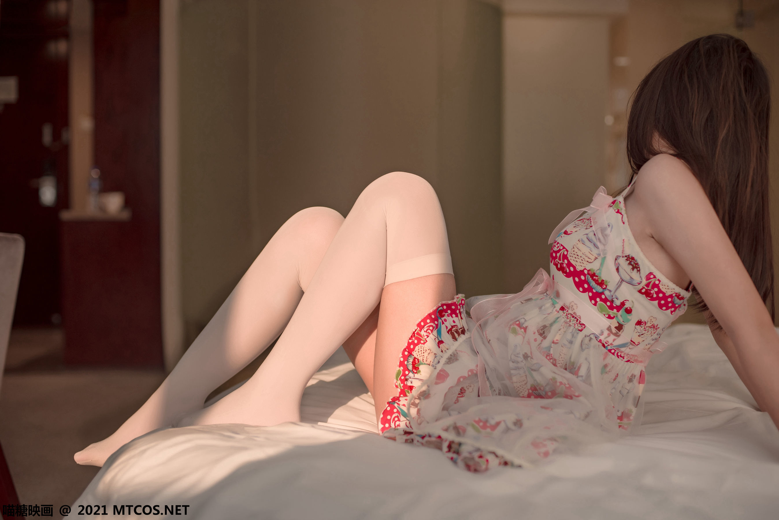 图片[17]-喵糖映画 VOL.417 草莓裙子 [27P]-六色网