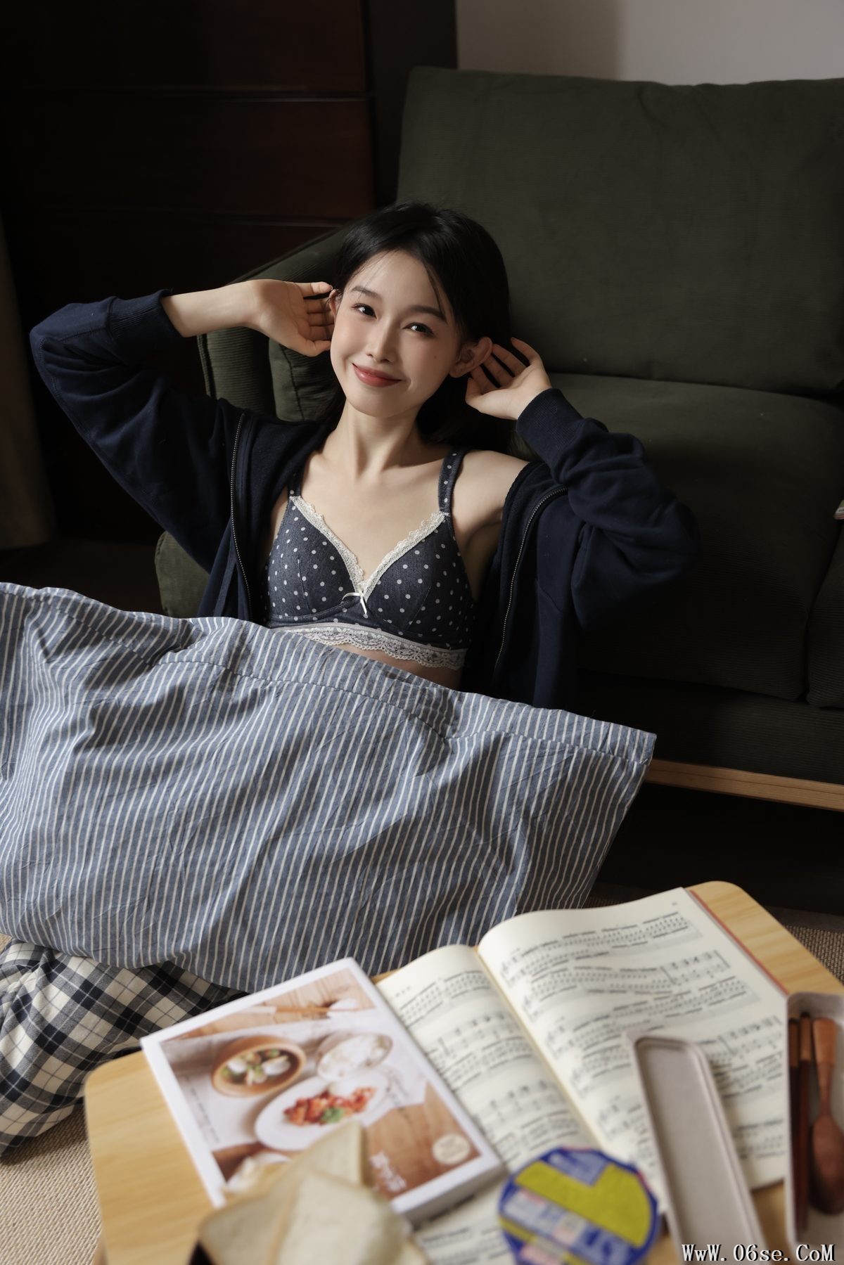 图片[21]-YiTuYu艺图语 Vol.3354 A Miao de Fan Fan[27P]-六色网