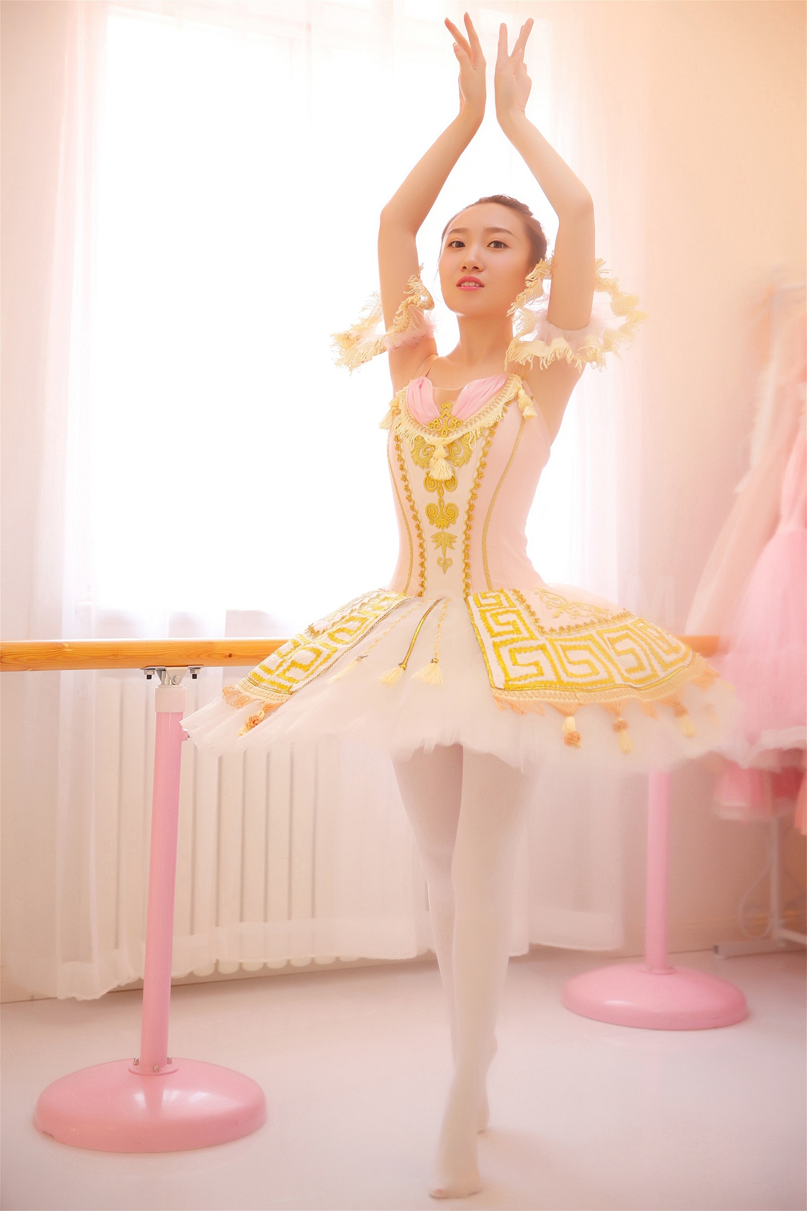 图片[31]-雅拉伊 – 《舞美人》[33P]-六色网