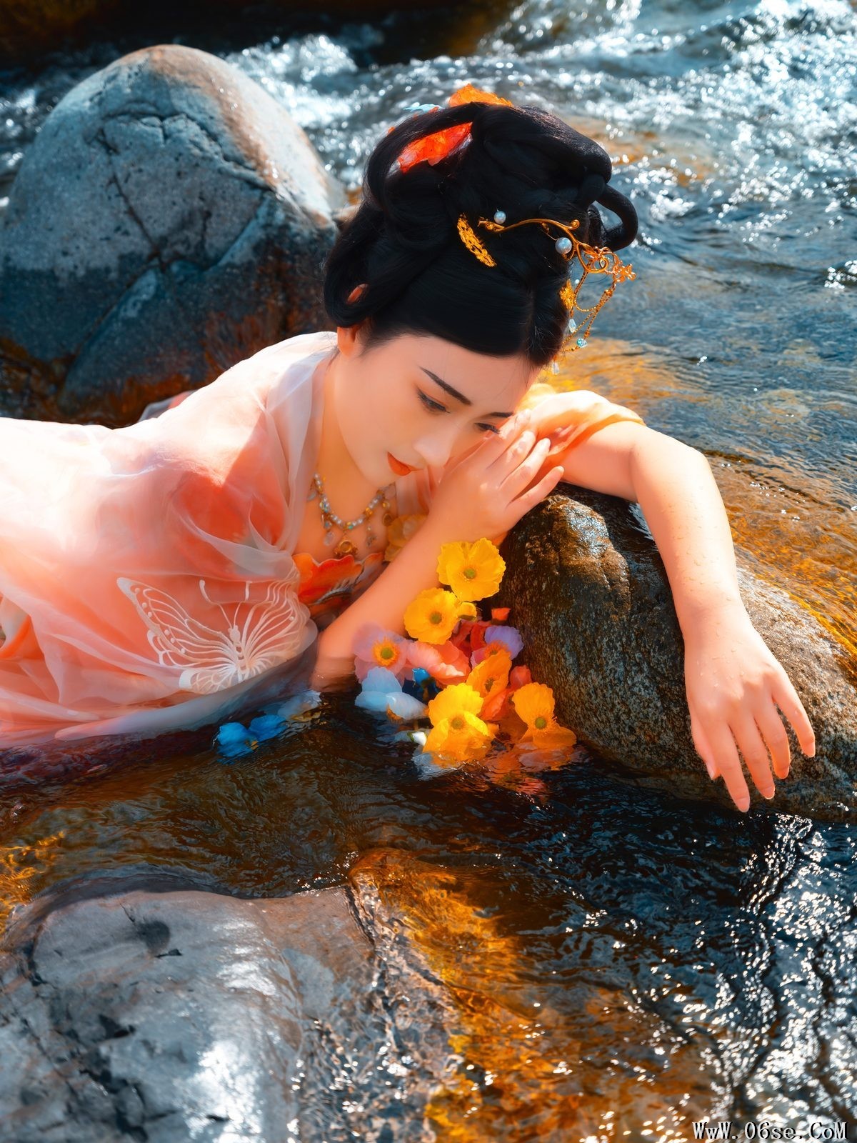 图片[12]-YiTuYu艺图语 Vol.5089 Long En Xing[49P]-六色网