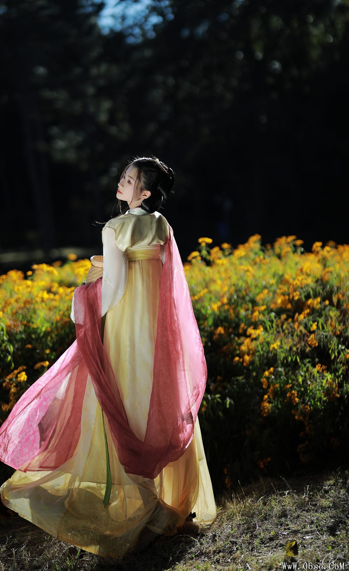 图片[27]-YiTuYu艺图语 Vol.3343 Xiao E Jiang Jiang Jiang[34P]-六色网