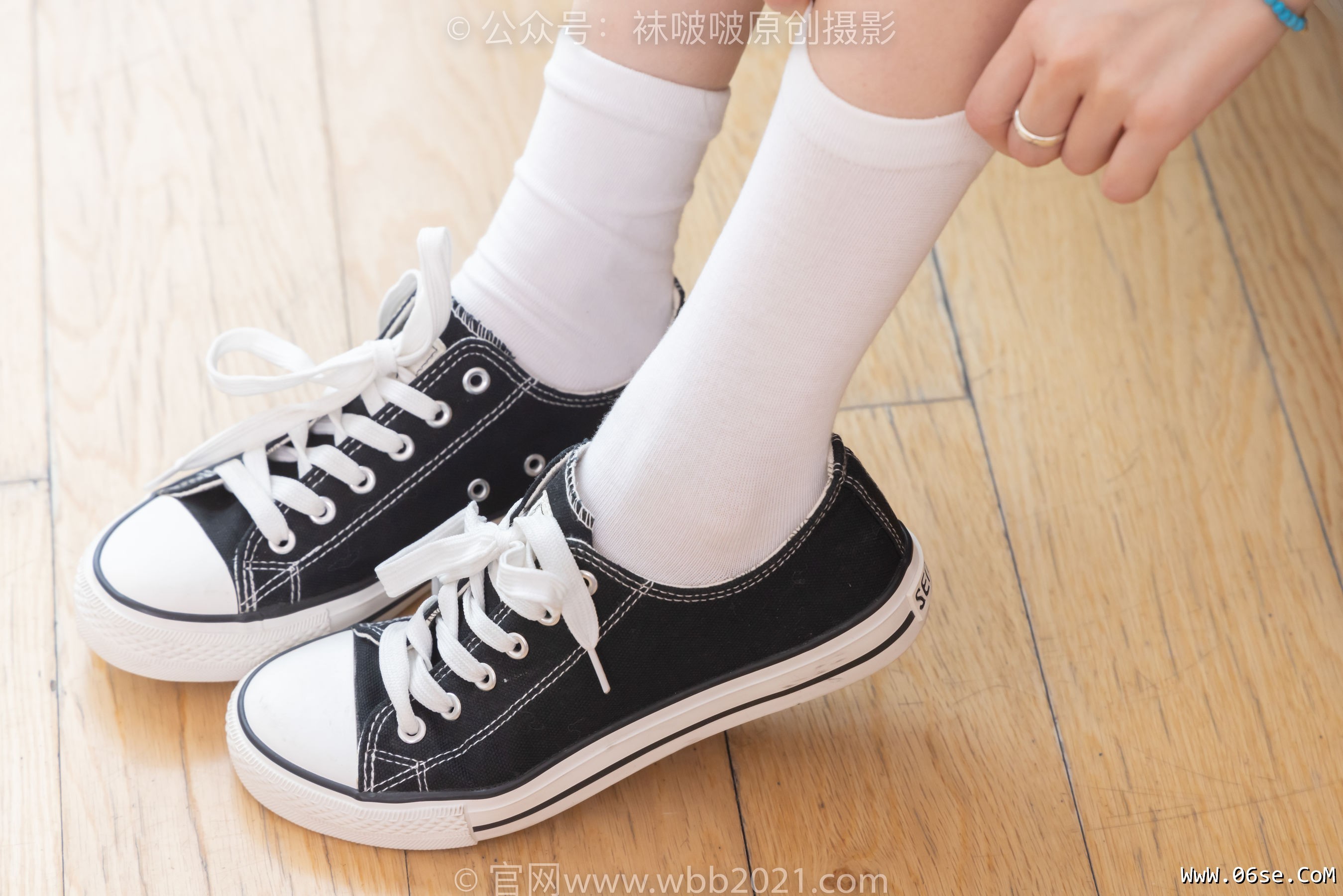 图片[7]-BoBoSocks袜啵啵 No.370 稚予 -板鞋、白棉袜、灰色棉船袜[140P]-六色网