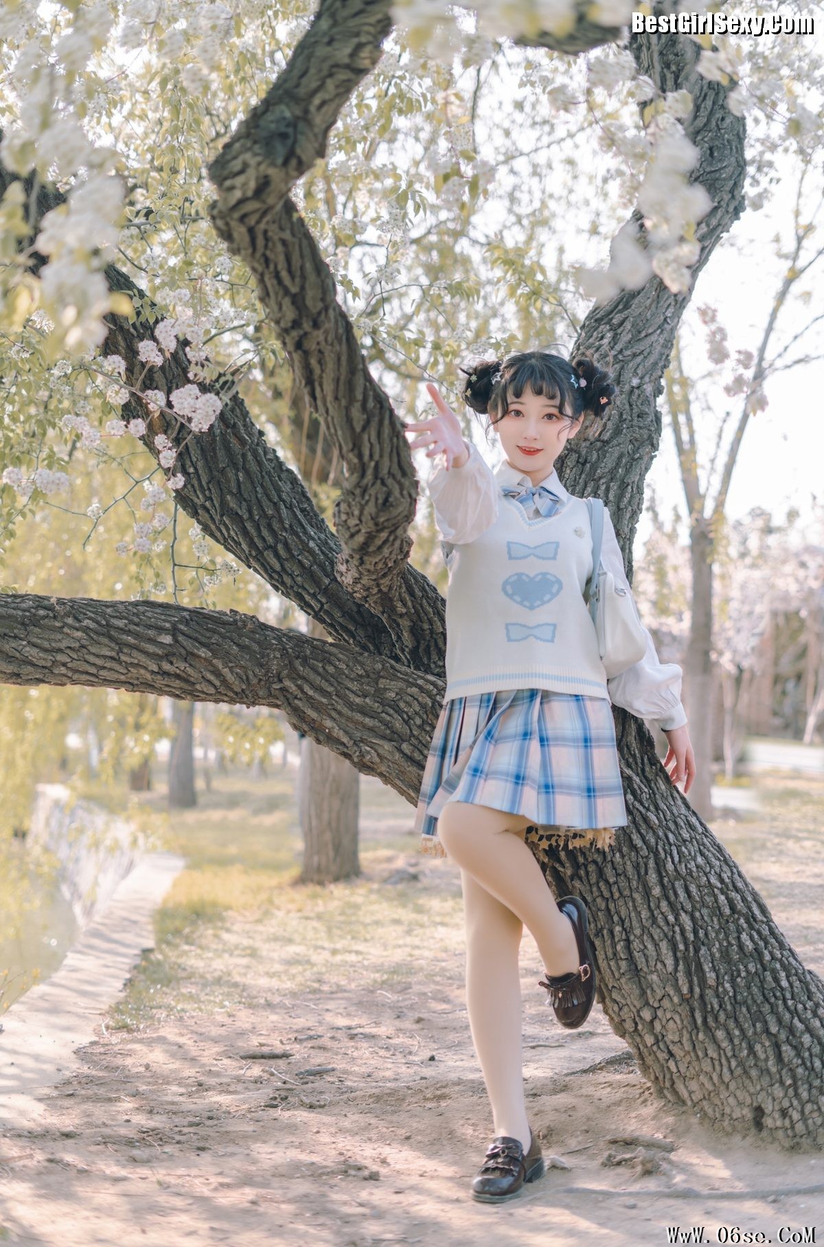 图片[45]-YiTuYu艺图语 Vol.4099 Tao Mo Gong Zi X[50P]-六色网