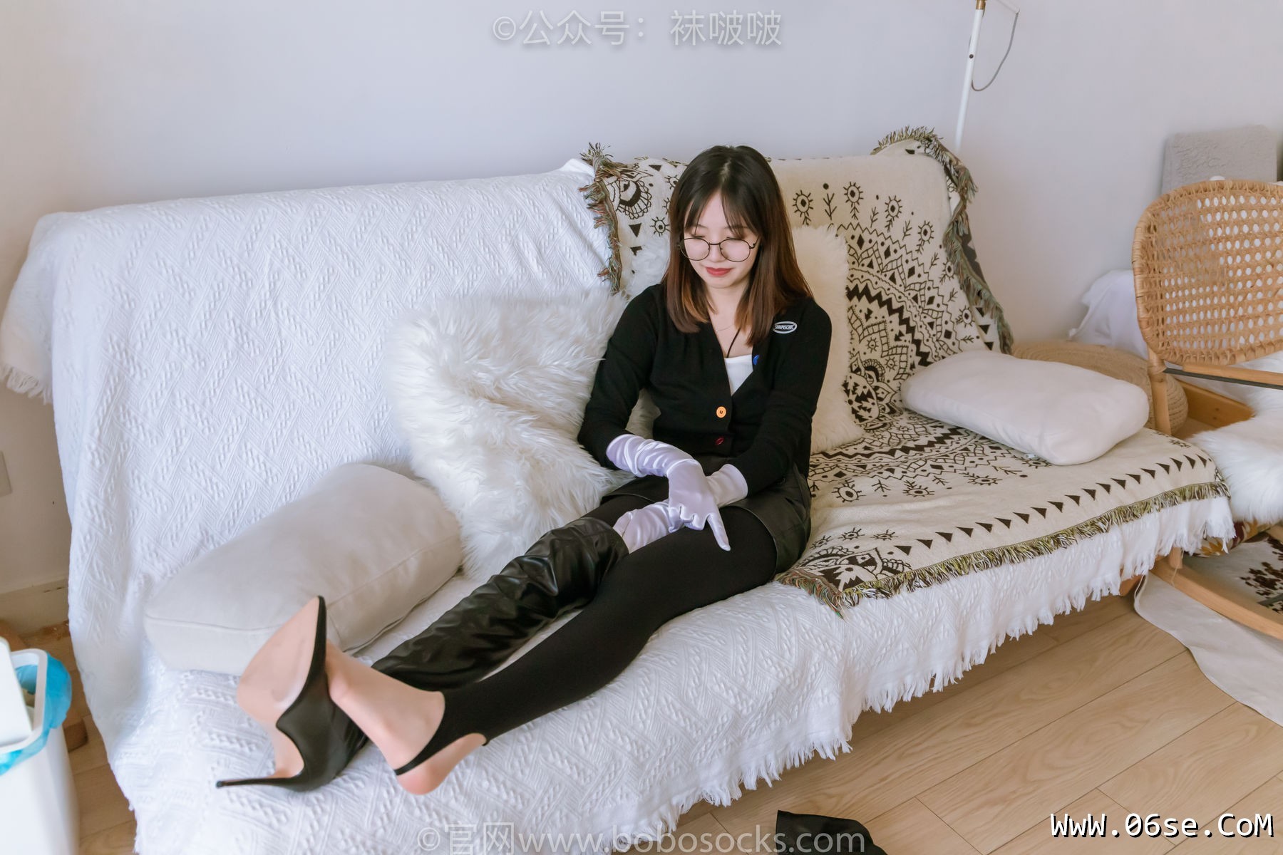 图片[33]-BoBoSocks袜啵啵 No.041 小甜豆-高跟长靴、黑色踩脚裤、肉丝[140P]-六色网