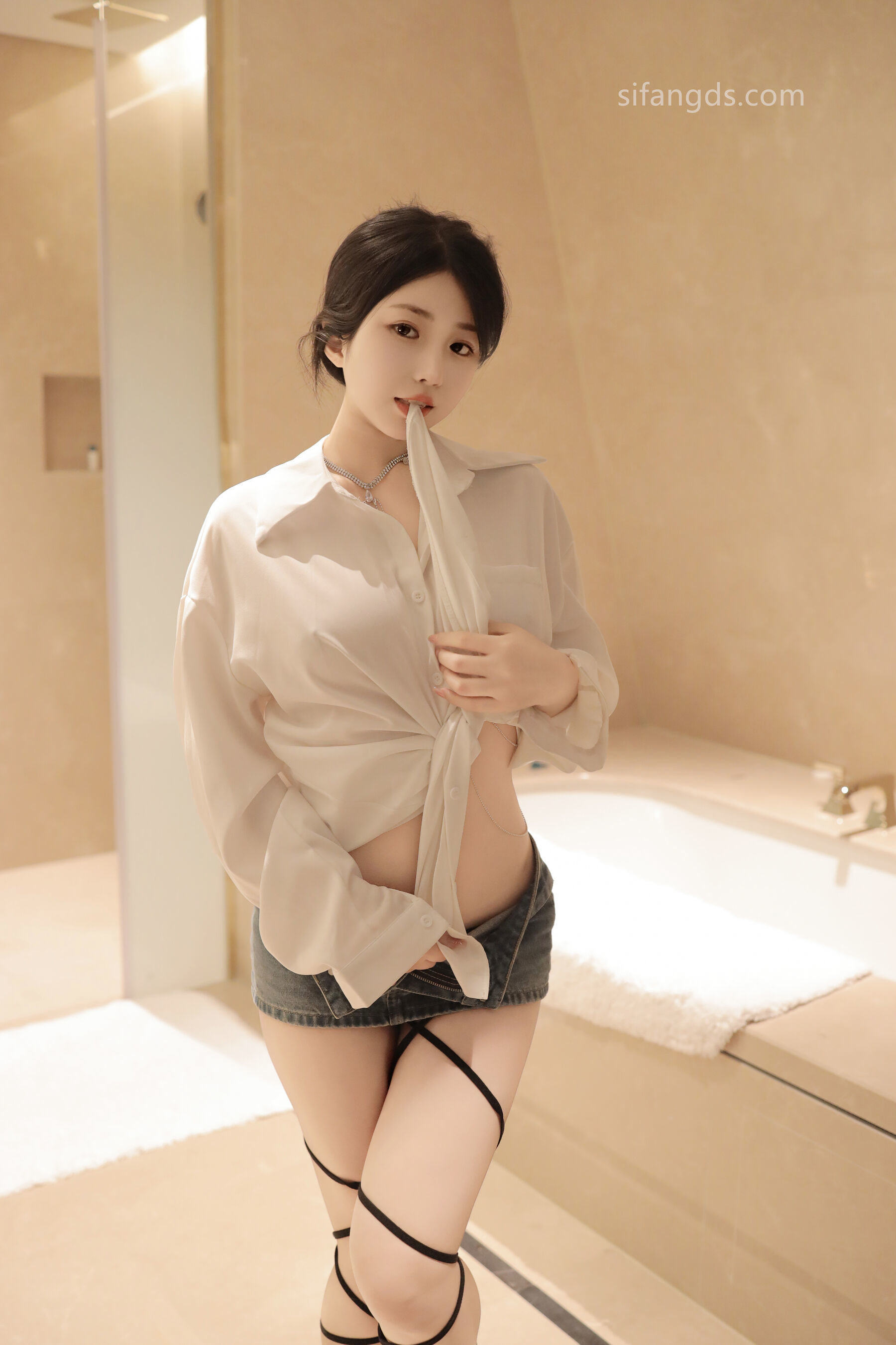 图片[7]-私购流出 NO.8400 陈小花《私购流出》[92P + 8V]-六色网