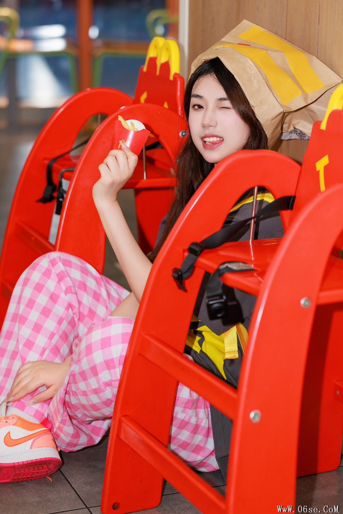 图片[11]-YiTuYu艺图语 Vol.5002 Pei Tong Xue[24P]-六色网