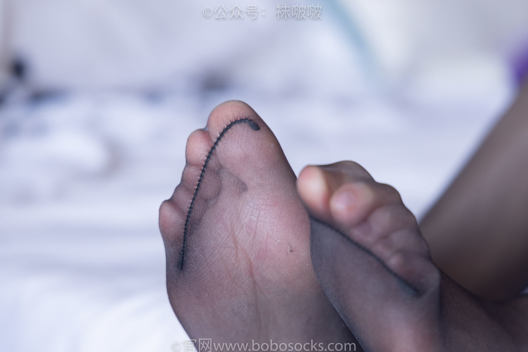 图片[105]-BoBoSocks袜啵啵 No.045 小甜豆-小魔女装、高跟凉鞋、油亮黑丝[131P]-六色网