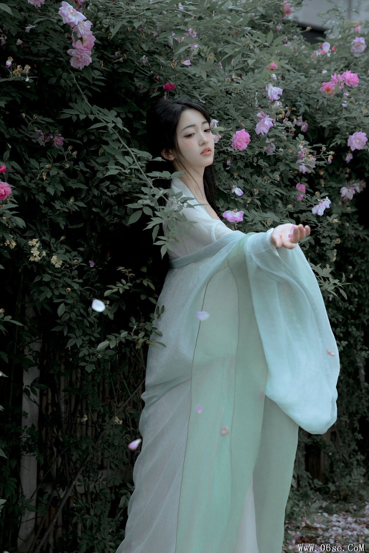 图片[4]-YiTuYu艺图语 Vol.6893 Leng Ku Wang Ye[25P]-六色网