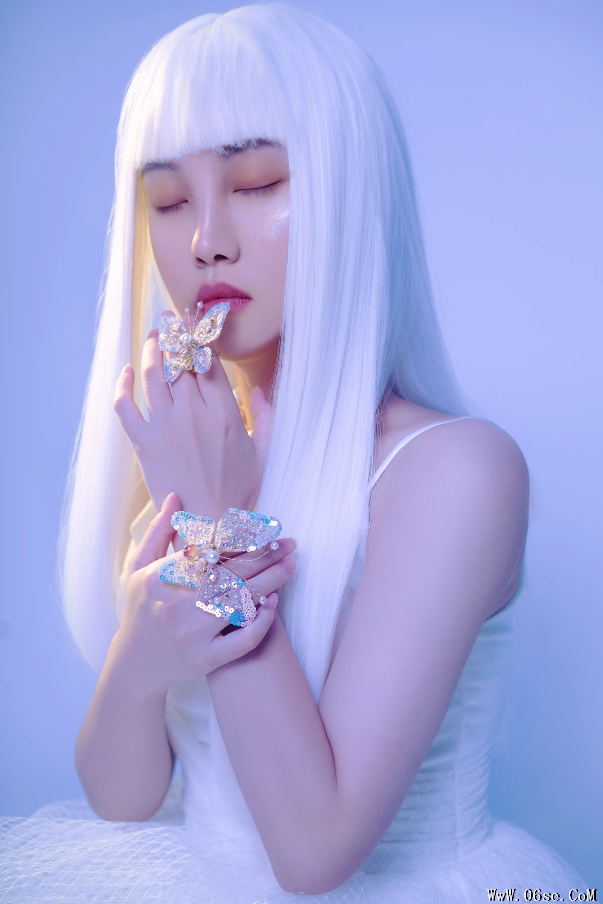 图片[17]-[艺图语]2022.12.26 Vol.2759 – 白梦之茧 [22P]-六色网