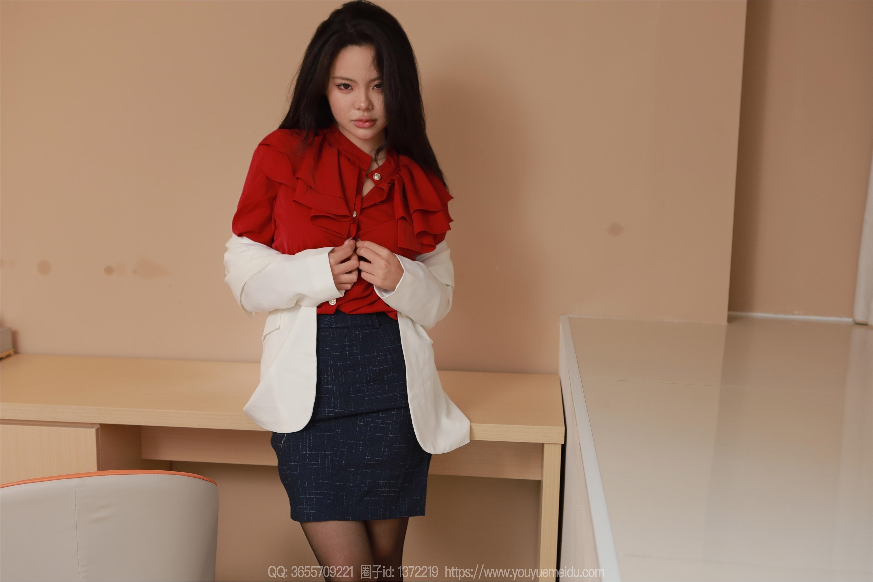图片[84]-IESS异思趣向 2025.02.06 丝享家 1970 兔兔《白衣黑丝》[88P]-六色网