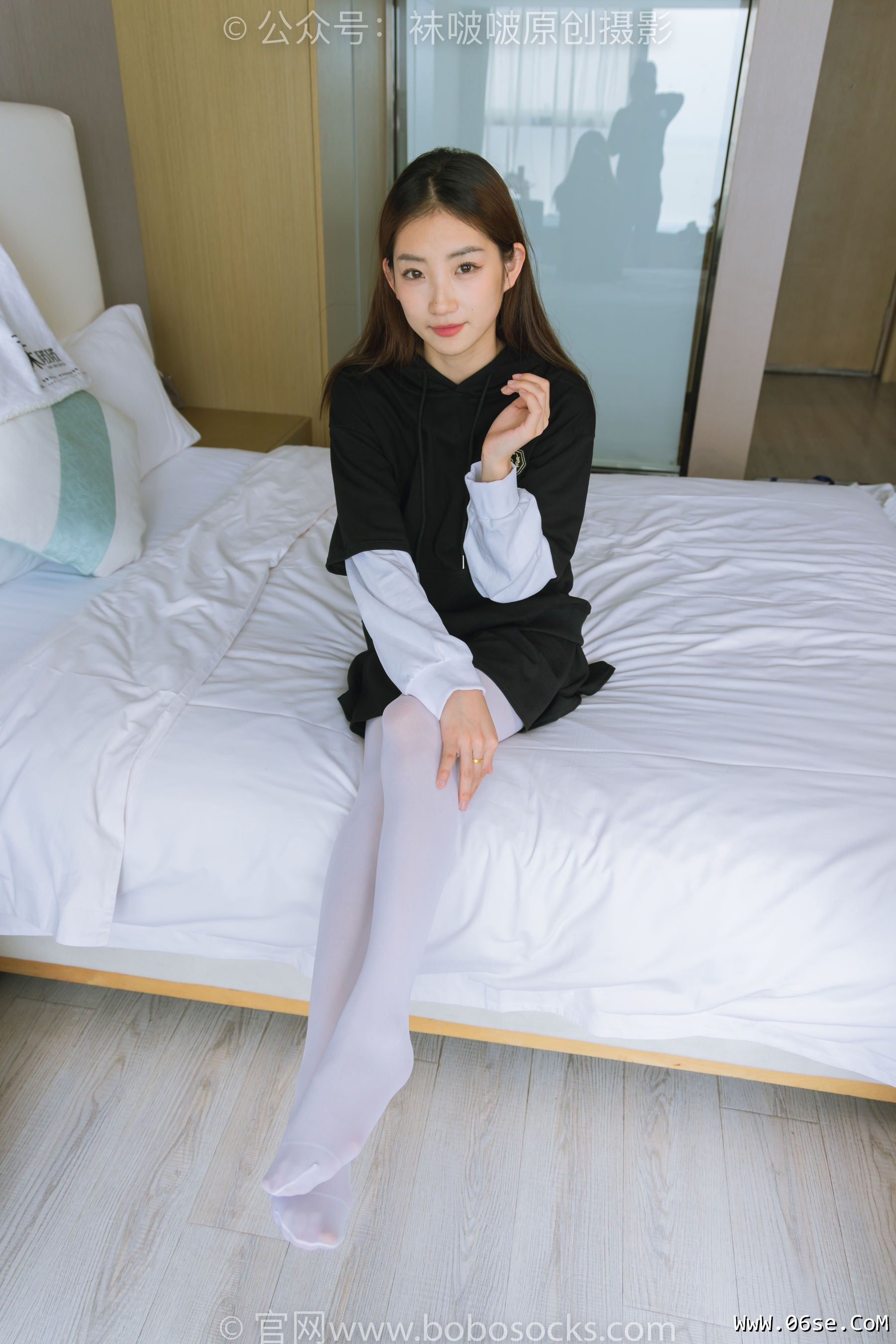 图片[97]-BoBoSocks袜啵啵 No.214 小沫 -黑色运动鞋、厚白丝[142P]-六色网