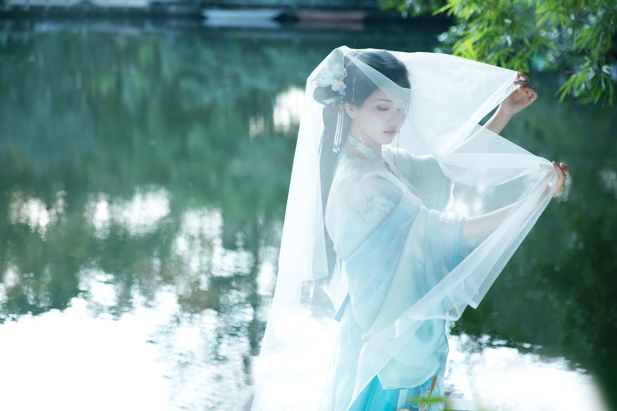 图片[25]-YiTuYu艺图语 Vol.6856 Er Liang Feng Yue[27P]-六色网