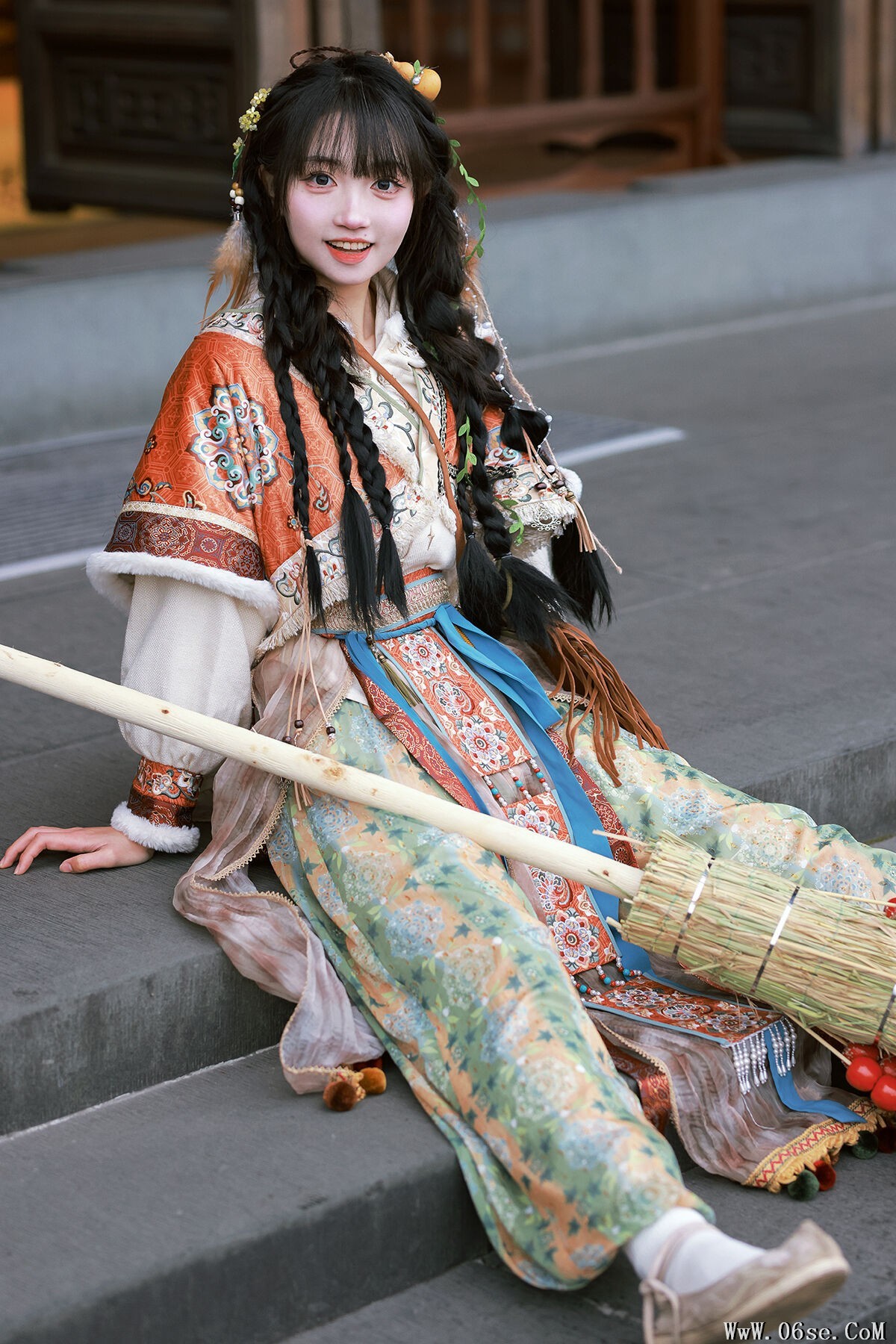 YiTuYu艺图语 Vol.7736 La Tiao Shi Fu[23P]-六色网