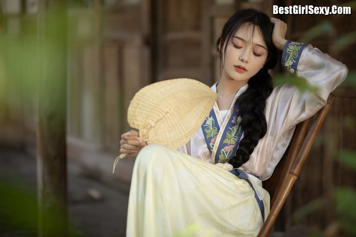 图片[22]-YiTuYu艺图语 Vol.4050 Su Mei Zai Lu Shang[25P]-六色网