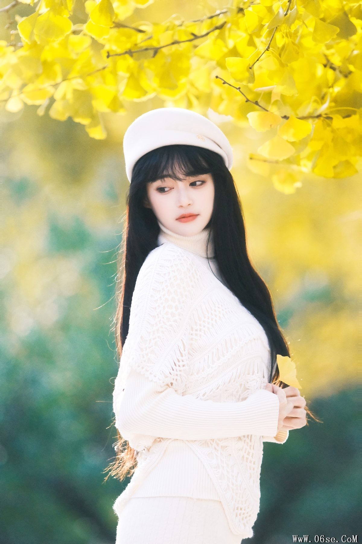 图片[18]-YiTuYu艺图语 Vol.6007 Fu Si Wei Er[28P]-六色网