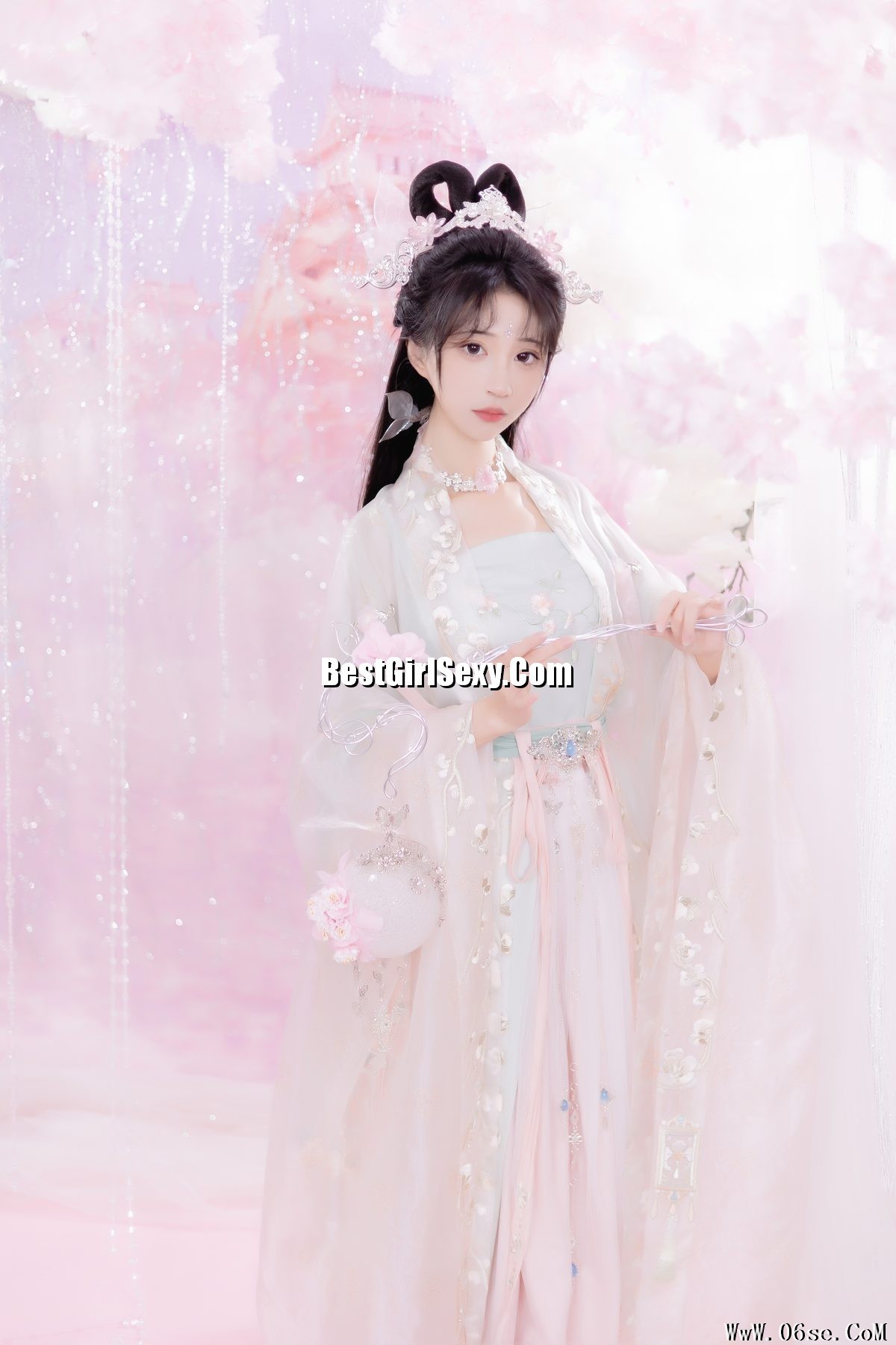 图片[15]-YiTuYu艺图语 Vol.3521 Qi Luo Sheng De Xiao Su Su[29P]-六色网