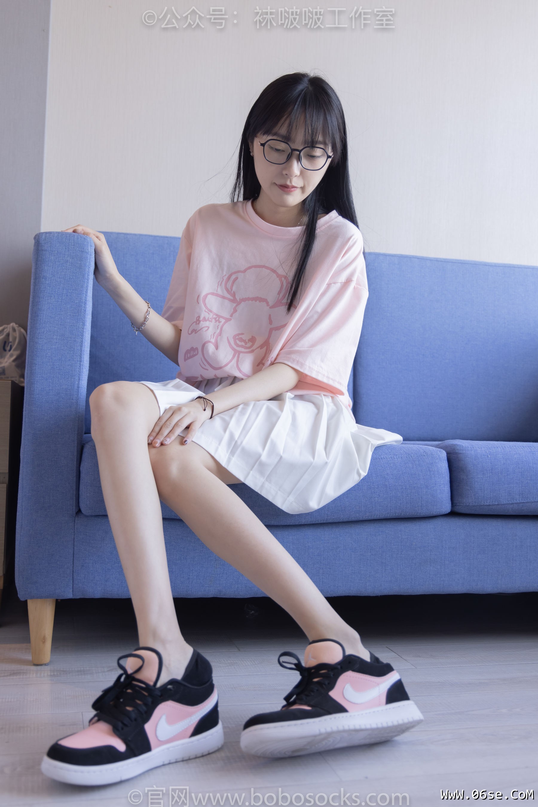 图片[110]-BoBoSocks袜啵啵 No.091 稚予-板鞋、淡粉色船袜、黑色船袜、裸足[148P]-六色网