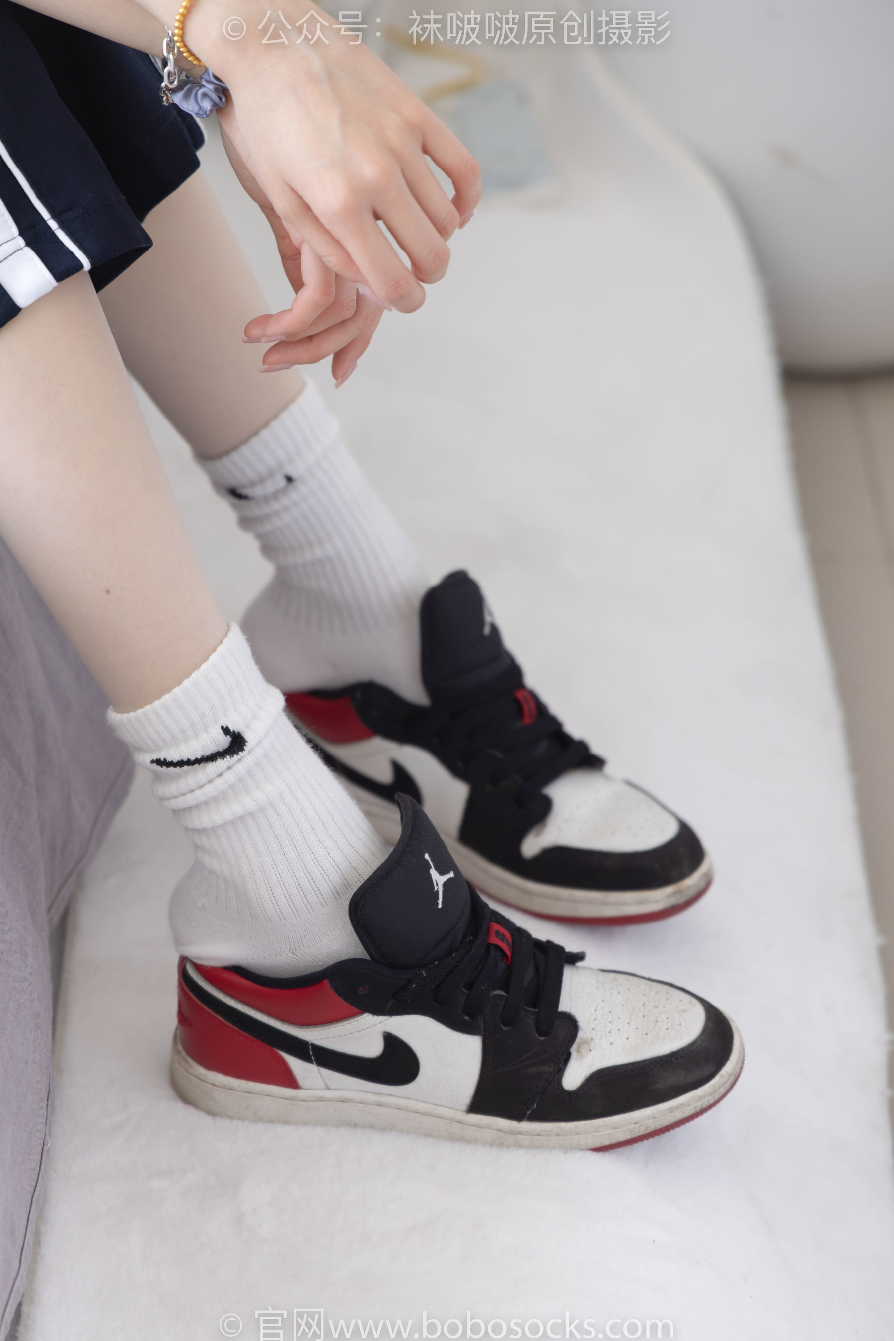 图片[71]-BoBoSocks袜啵啵 No.207 稚予 -aj板鞋、白棉袜、油亮白丝、校服裤里丝[140P]-六色网