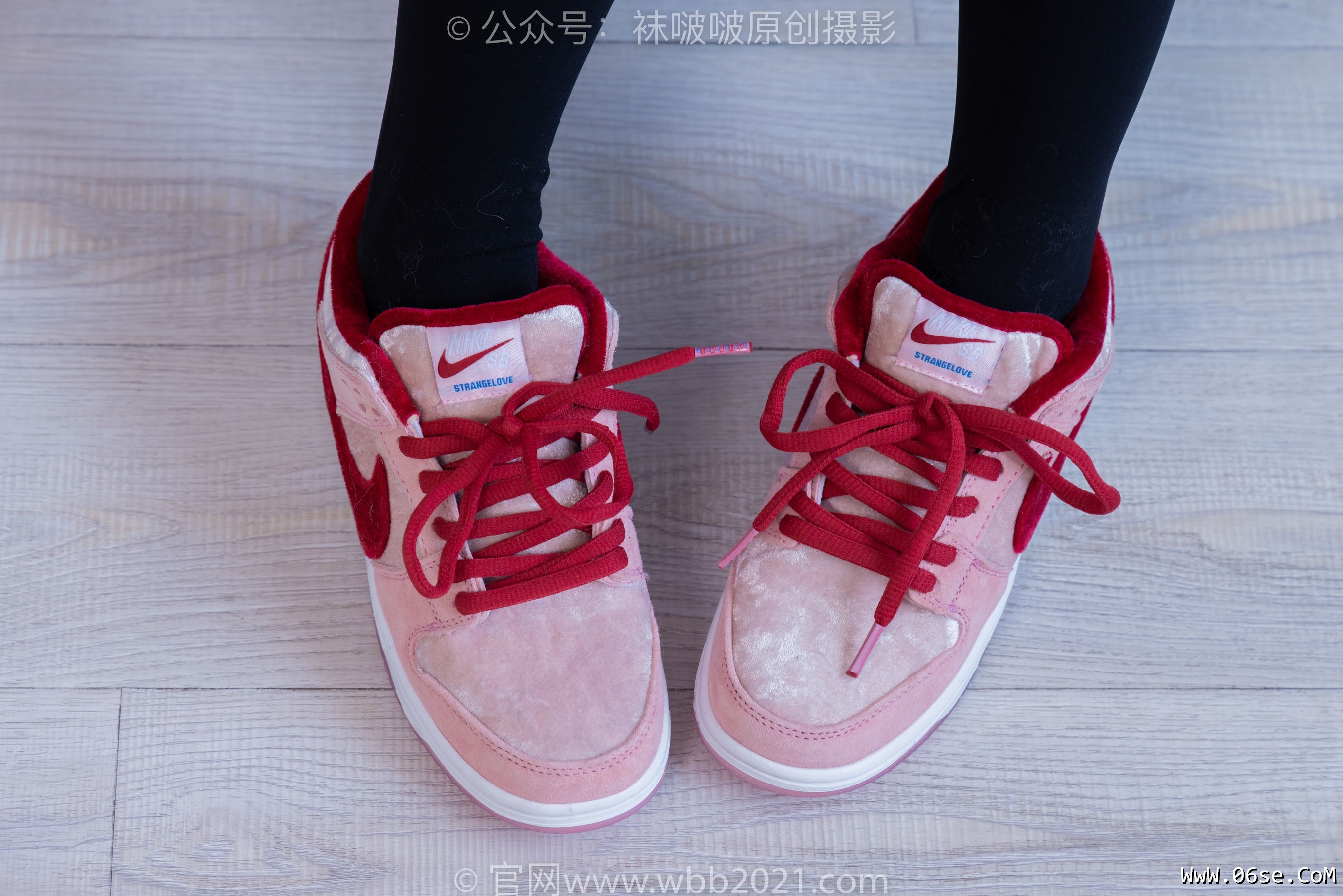 图片[58]-BoBoSocks袜啵啵 No.390 甜甜圈 -板鞋、厚黑丝大腿袜、厚白丝大腿袜[148P]-六色网