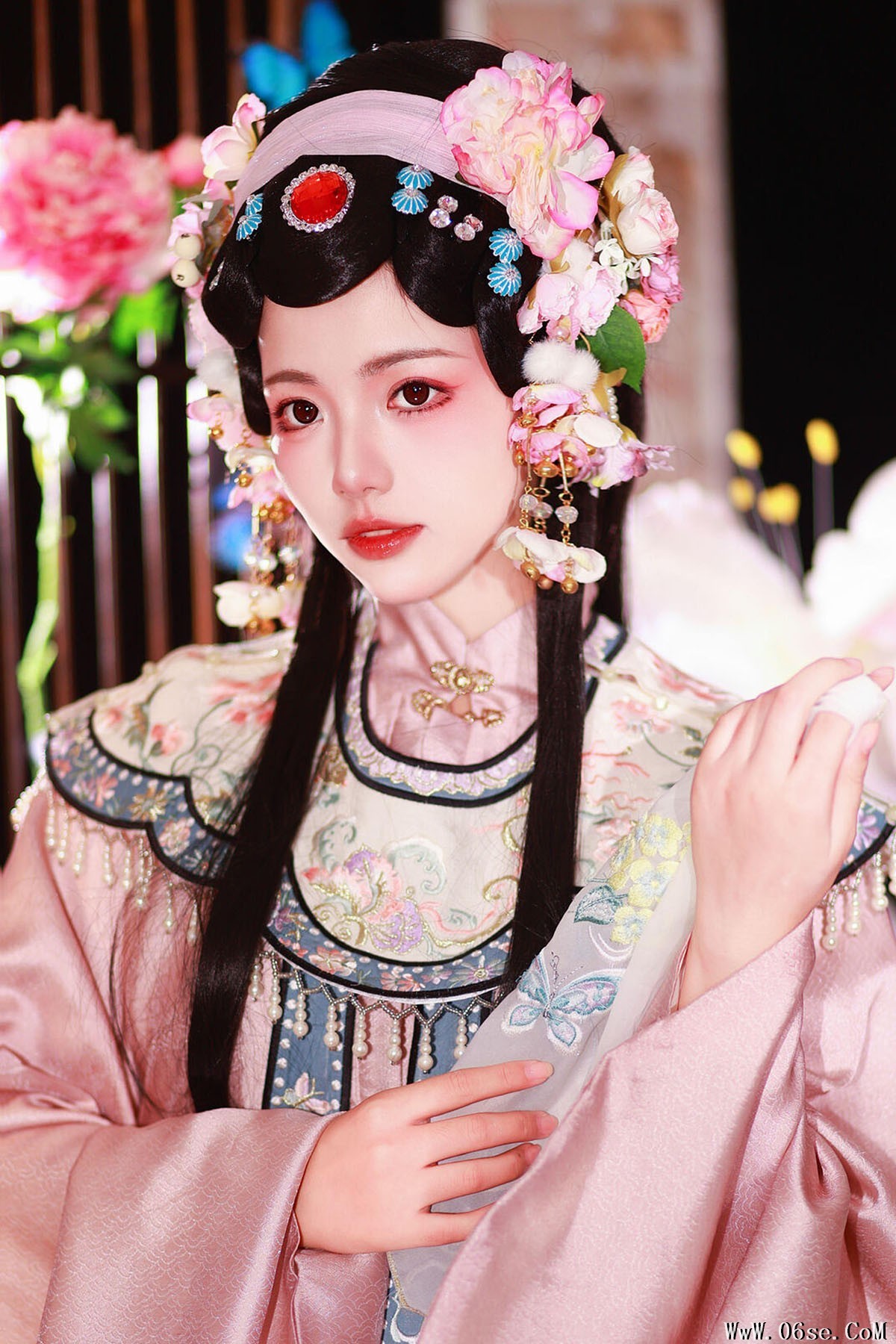 YiTuYu艺图语 Vol.6284 Yu Xiao Li Lili[32P]-六色网