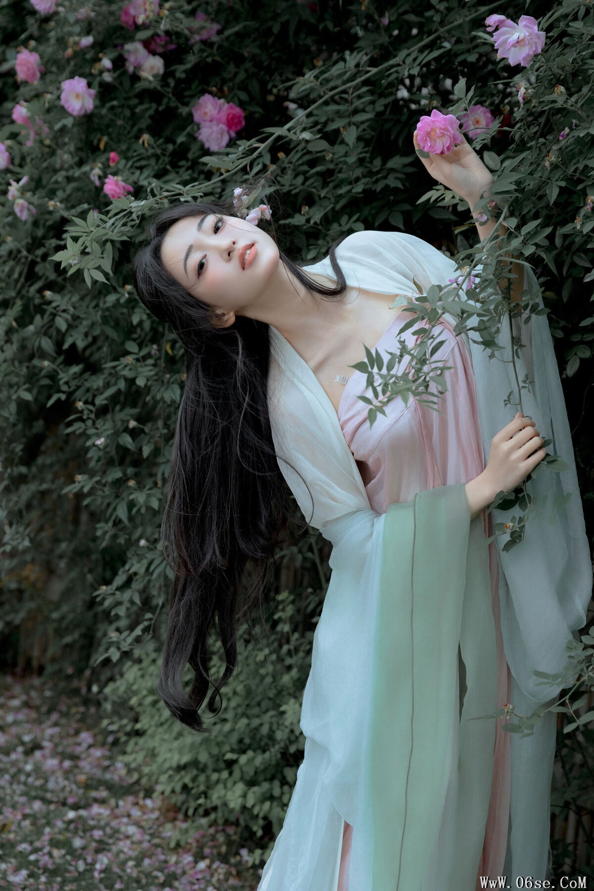 图片[21]-YiTuYu艺图语 Vol.6893 Leng Ku Wang Ye[25P]-六色网