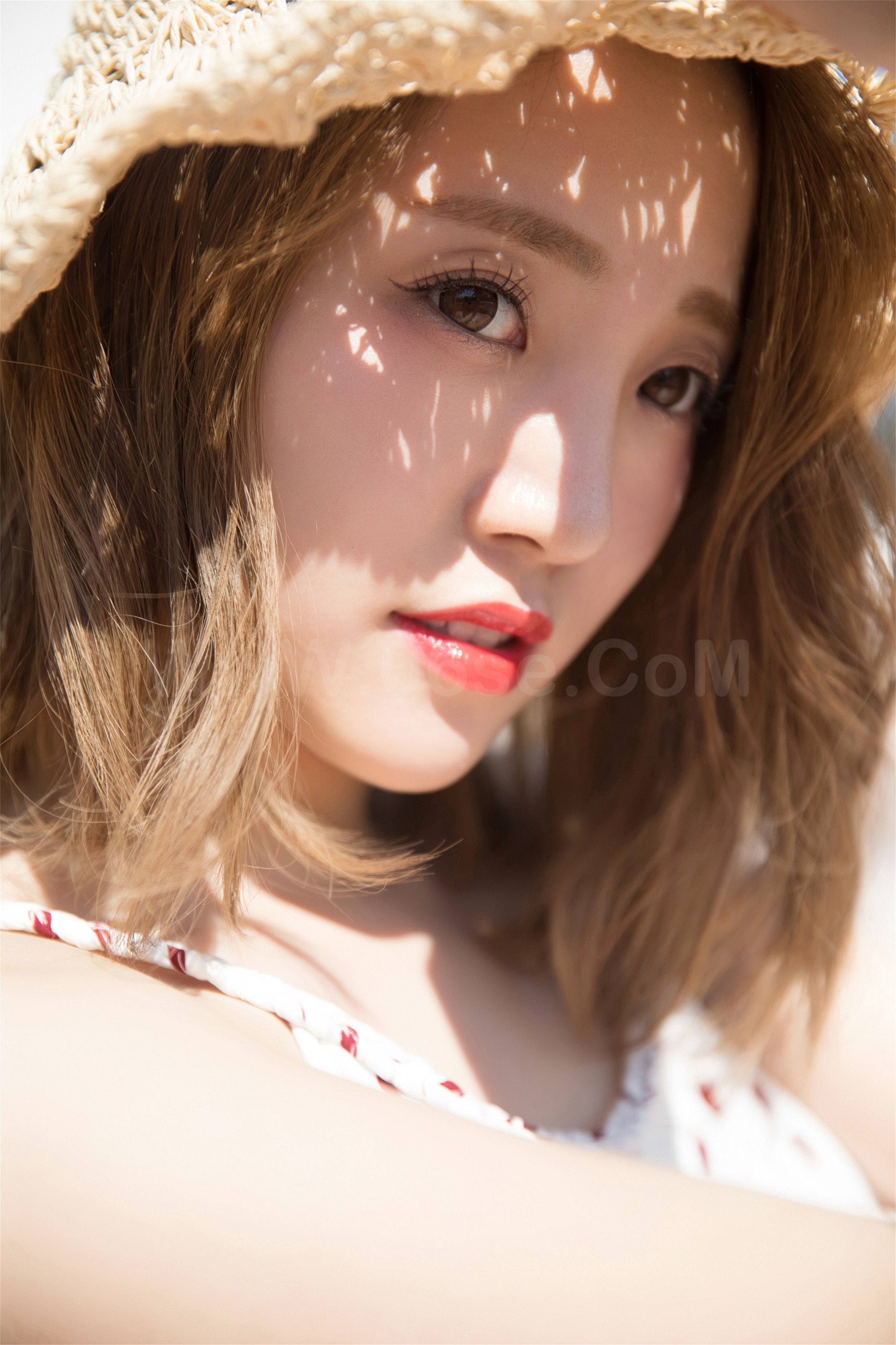 图片[26]-雅拉伊 – 《阳光下的小姐姐》[33P]-六色网
