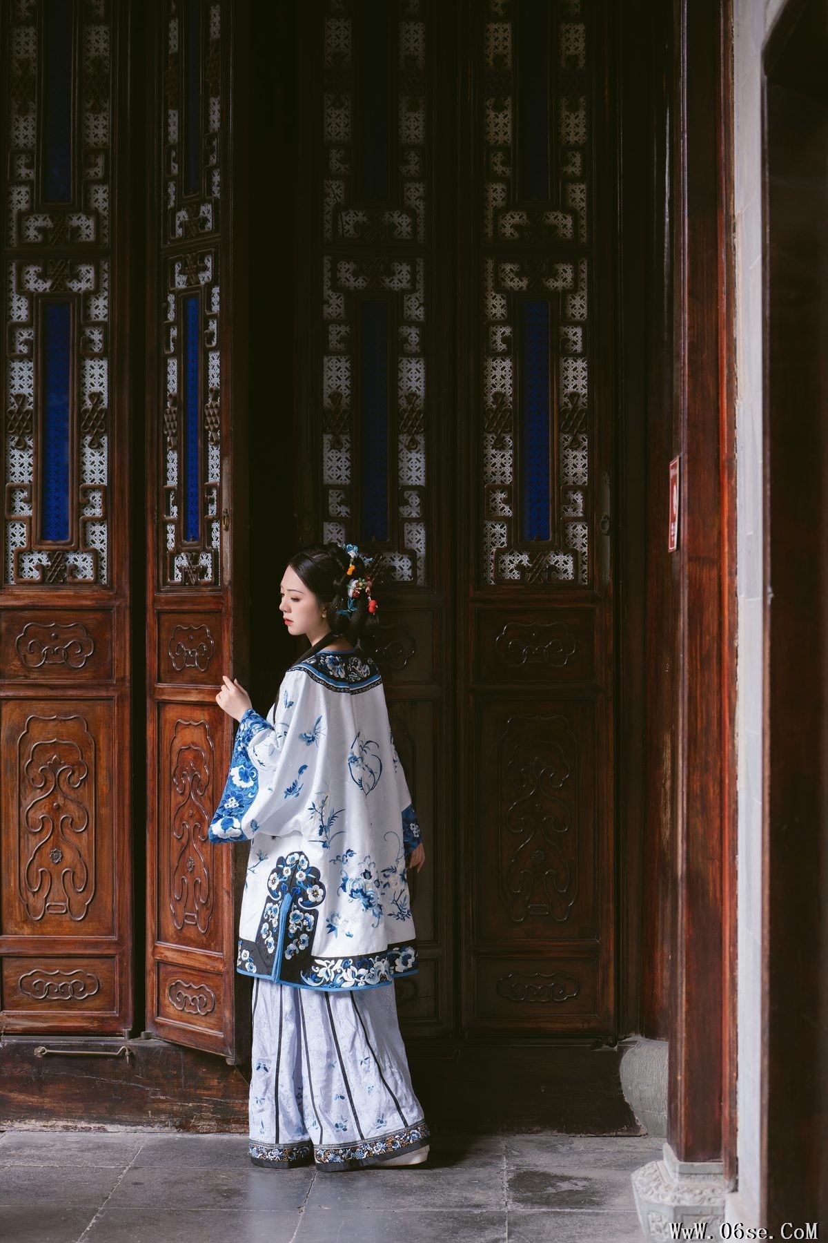 图片[4]-YiTuYu艺图语 Vol.5322 Qian Xue Ya[35P]-六色网