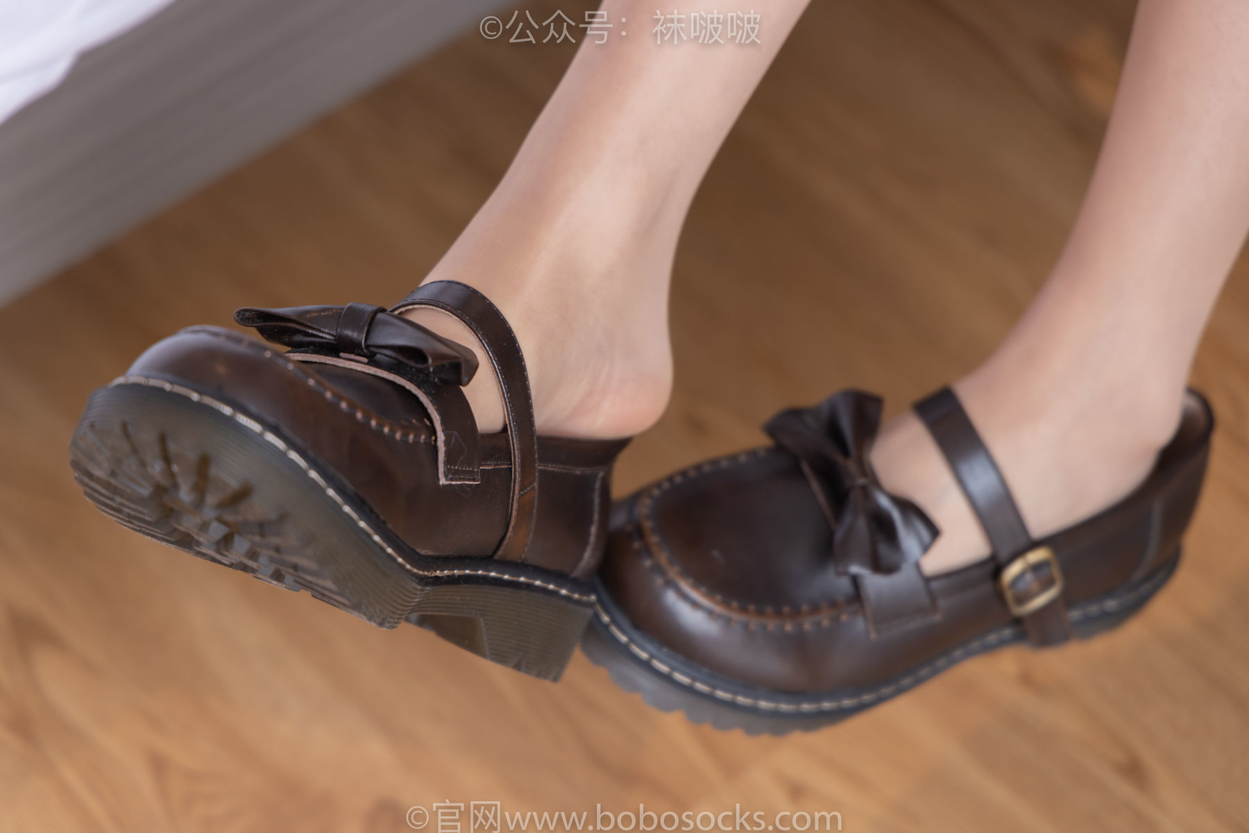 图片[33]-BoBoSocks袜啵啵 积分限定作品005 稚予-JK制服、皮鞋、油亮肉丝、踩蛋糕[133P]-六色网