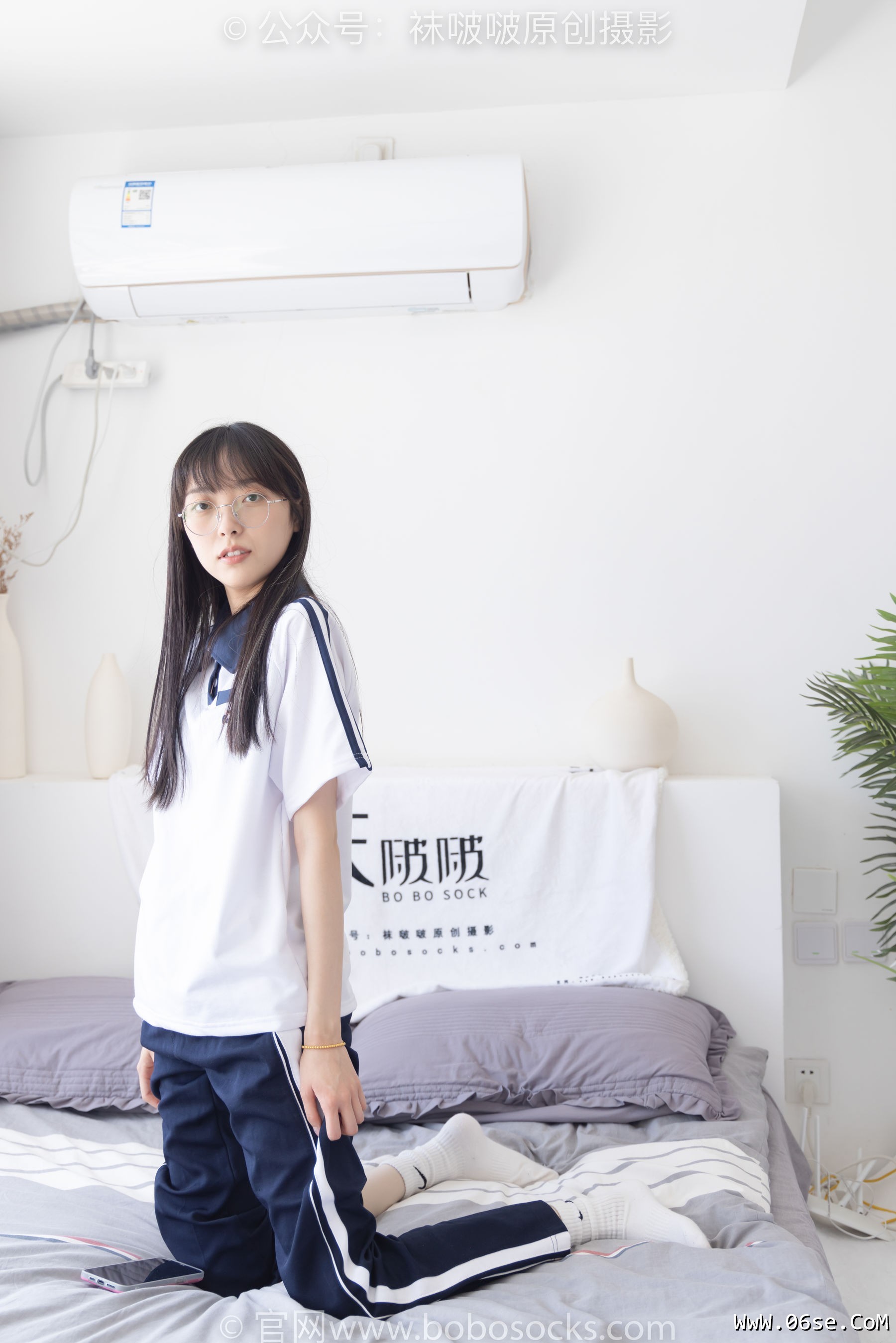 图片[92]-BoBoSocks袜啵啵 No.207 稚予 -aj板鞋、白棉袜、油亮白丝、校服裤里丝[140P]-六色网