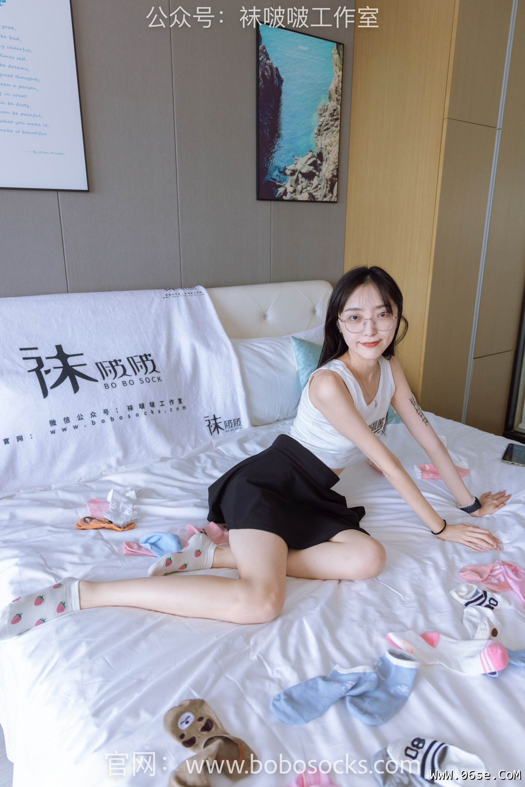 图片[117]-BoBoSocks袜啵啵 No.127 稚予-麦昆板鞋、两双自然穿旧棉袜、裸足[139P]-六色网