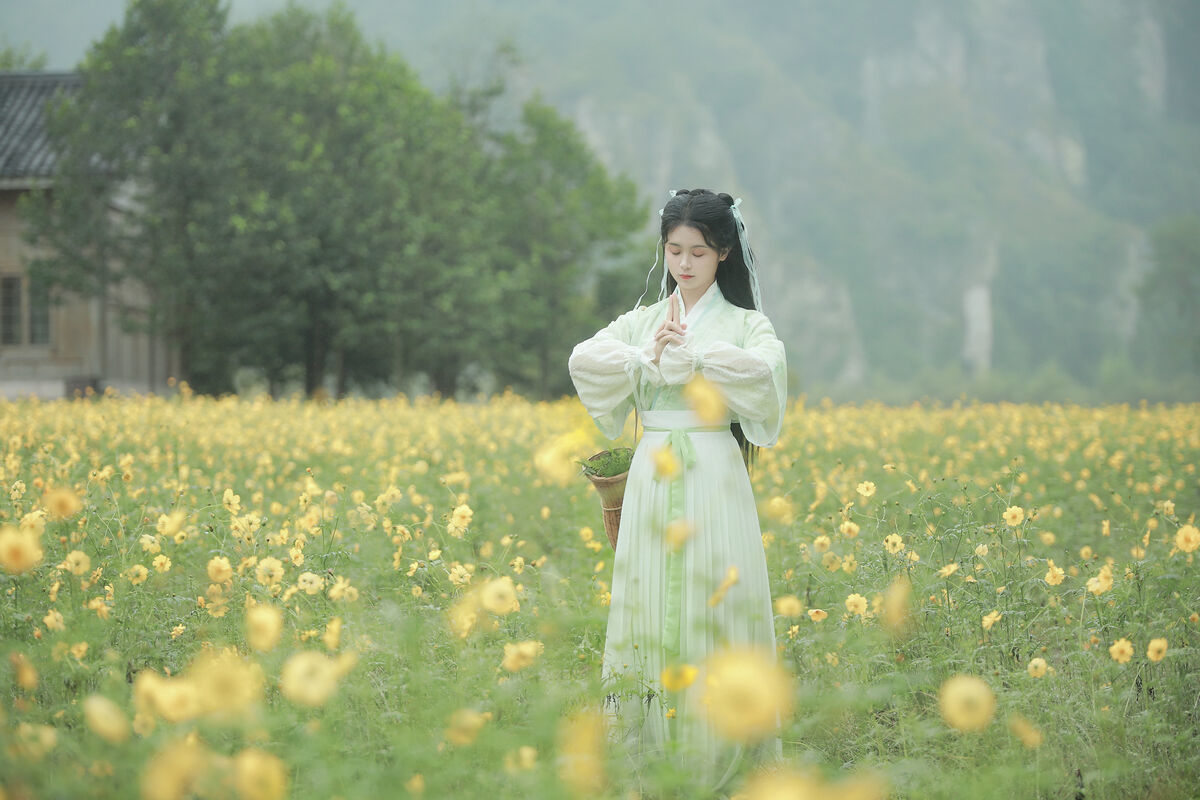 图片[10]-YiTuYu艺图语 Vol.6889 Yi Mi Liang Gao[28P]-六色网