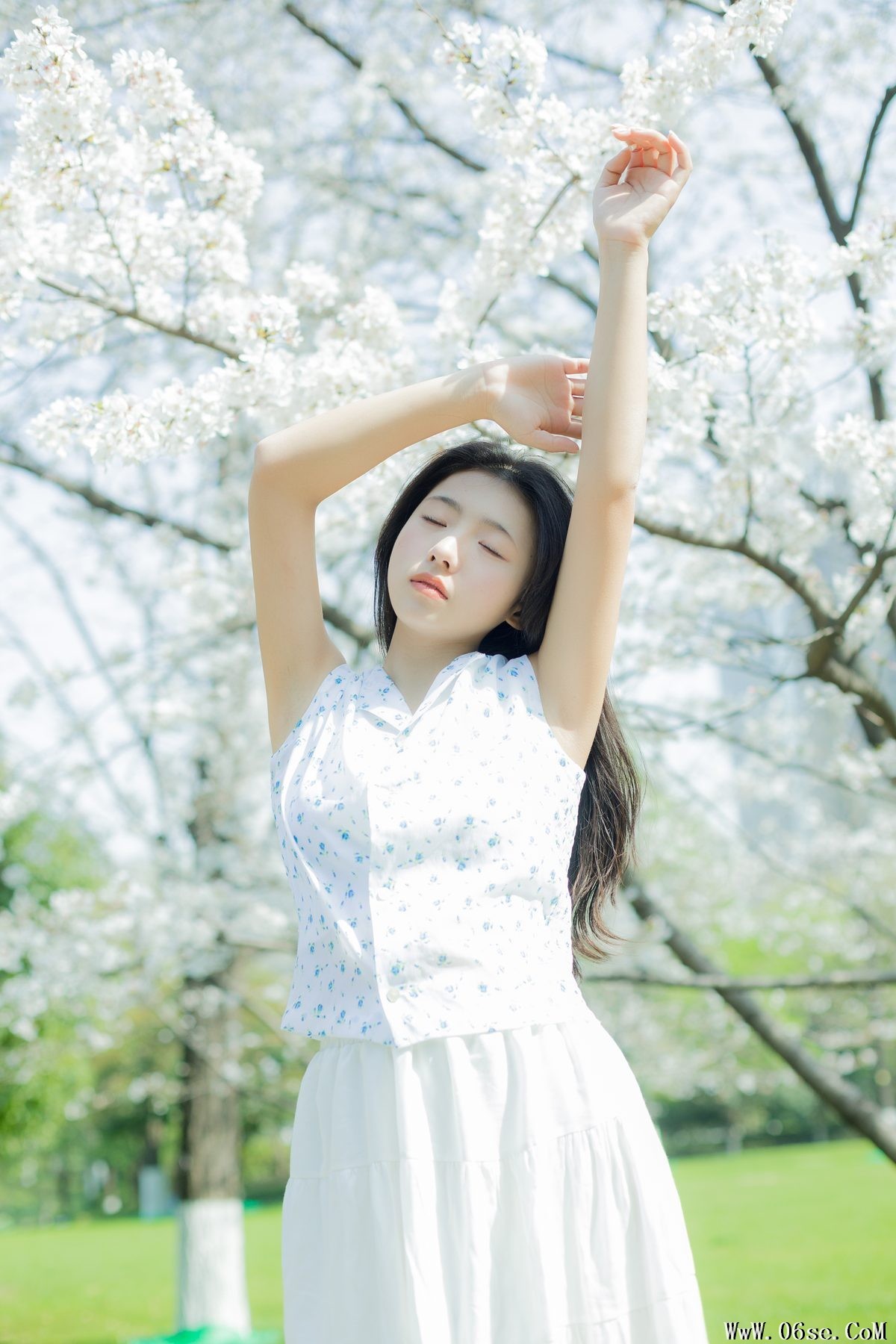 图片[4]-YiTuYu艺图语 Vol.3913 Mu You[28P]-六色网