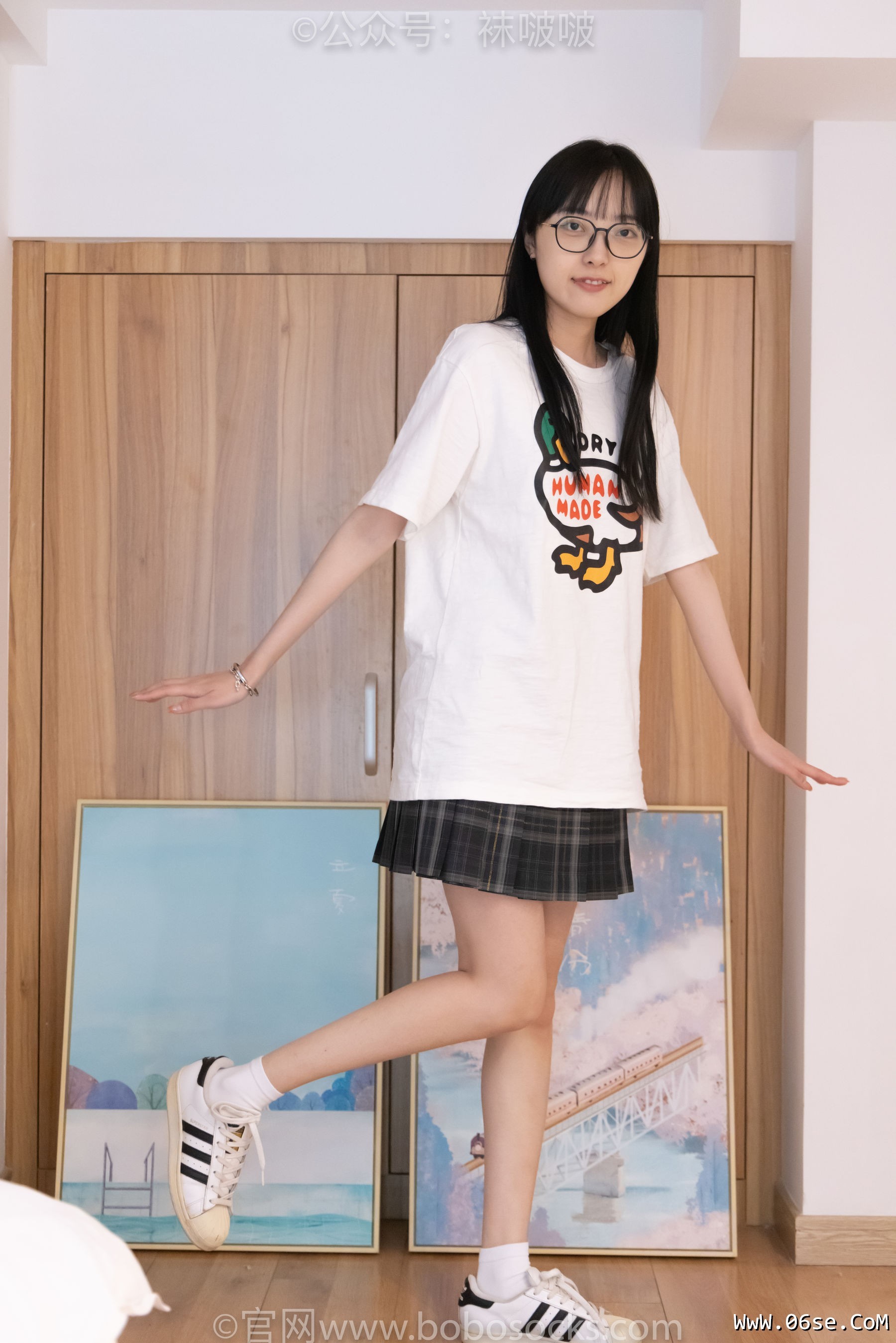 图片[2]-BoBoSocks袜啵啵 No.073 稚予-贝壳头、白棉袜、裸足[145P]-六色网