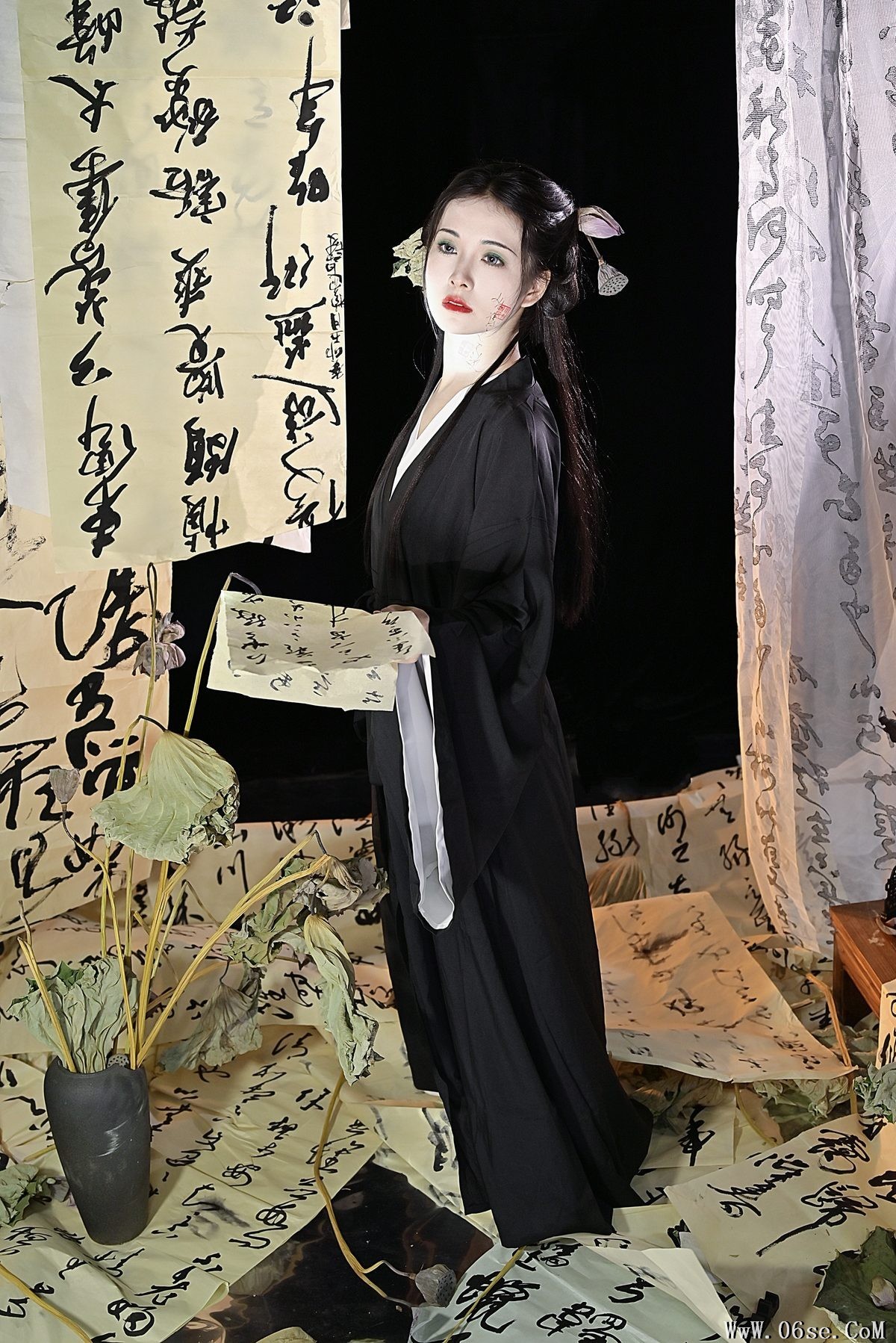 图片[18]-YiTuYu艺图语 Vol.5086 Yi Yi Bu Xiang Zhang Pang Pang[31P]-六色网