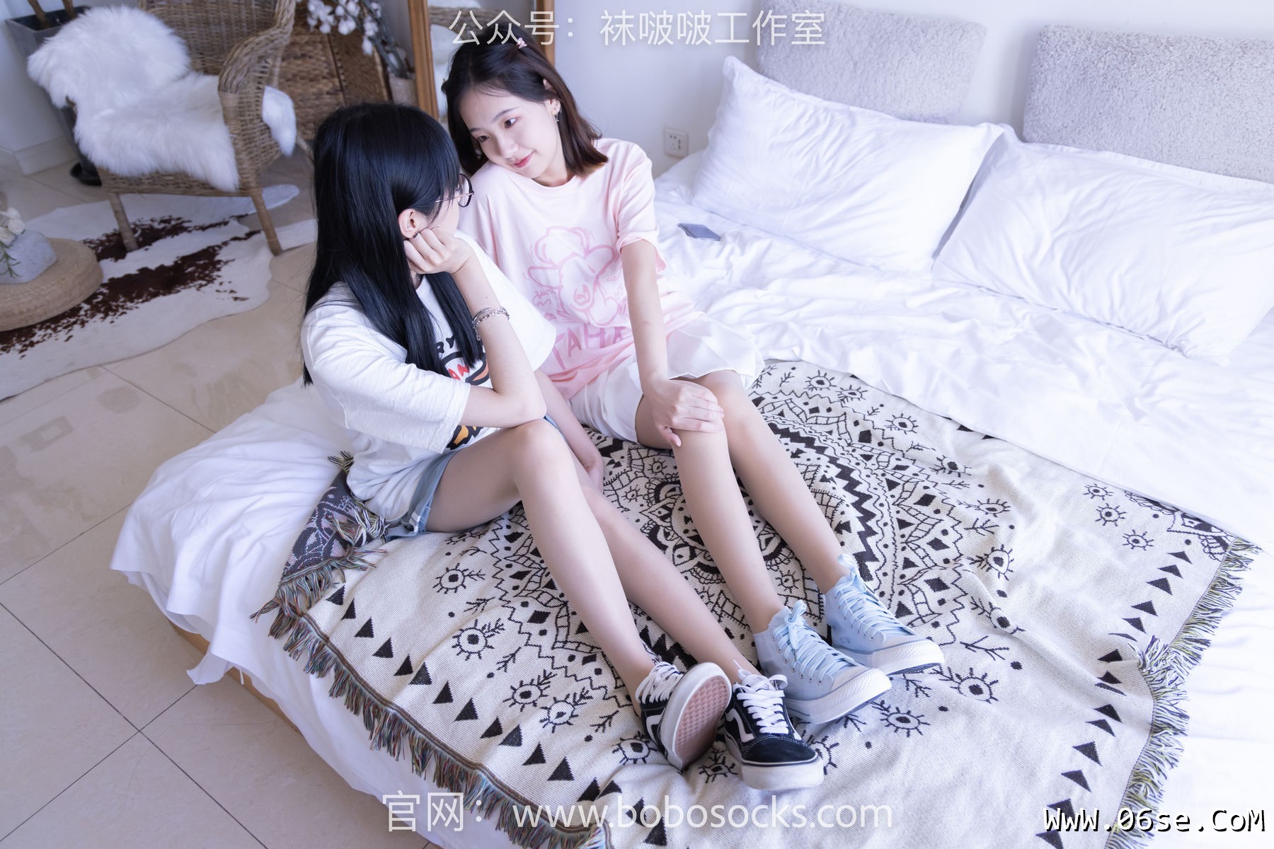 图片[30]-BoBoSocks袜啵啵 No.100 小甜豆与稚予-板鞋、肉丝、脚对脚互动剧情[132P]-六色网