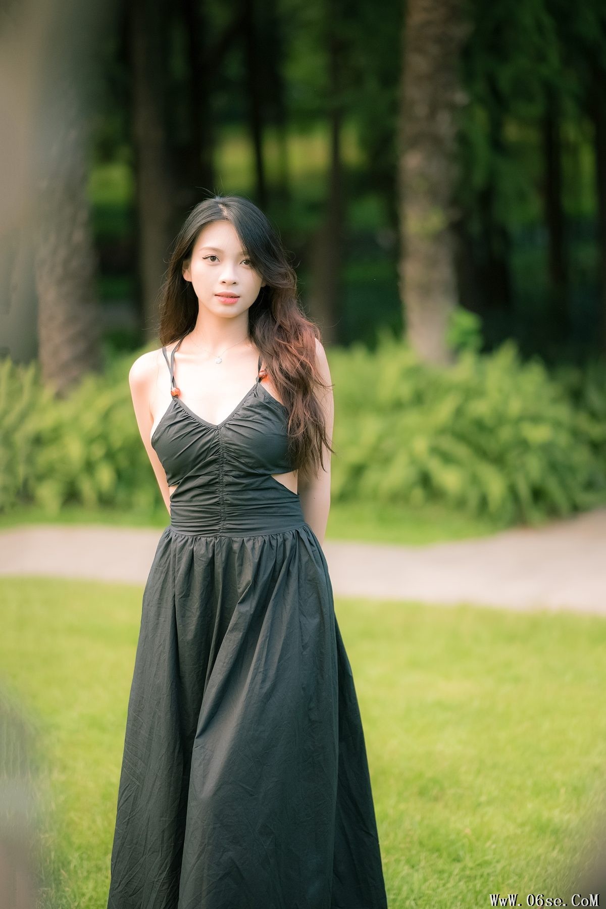 图片[26]-YiTuYu艺图语 Vol.4944 Xiao Qiu[33P]-六色网
