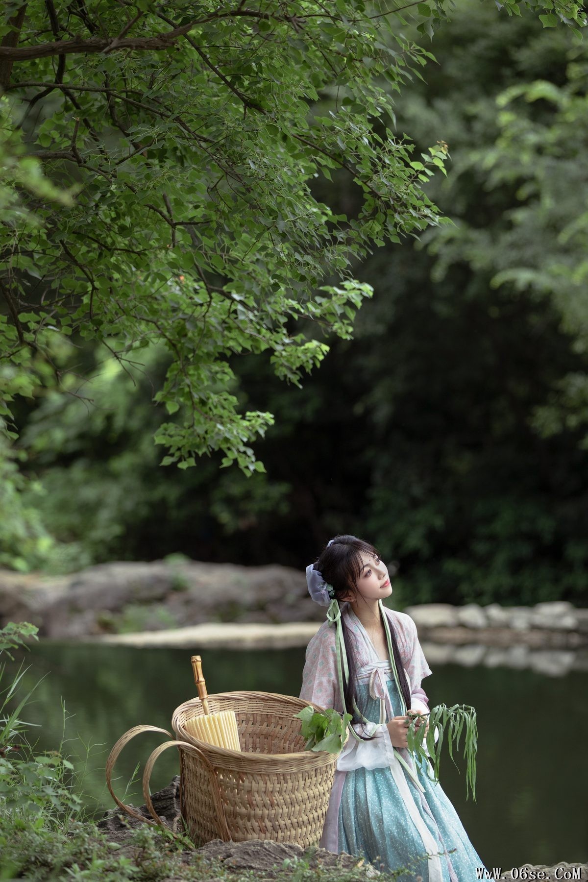 图片[31]-YiTuYu艺图语 Vol.5251 Jin Zou Ba[51P]-六色网