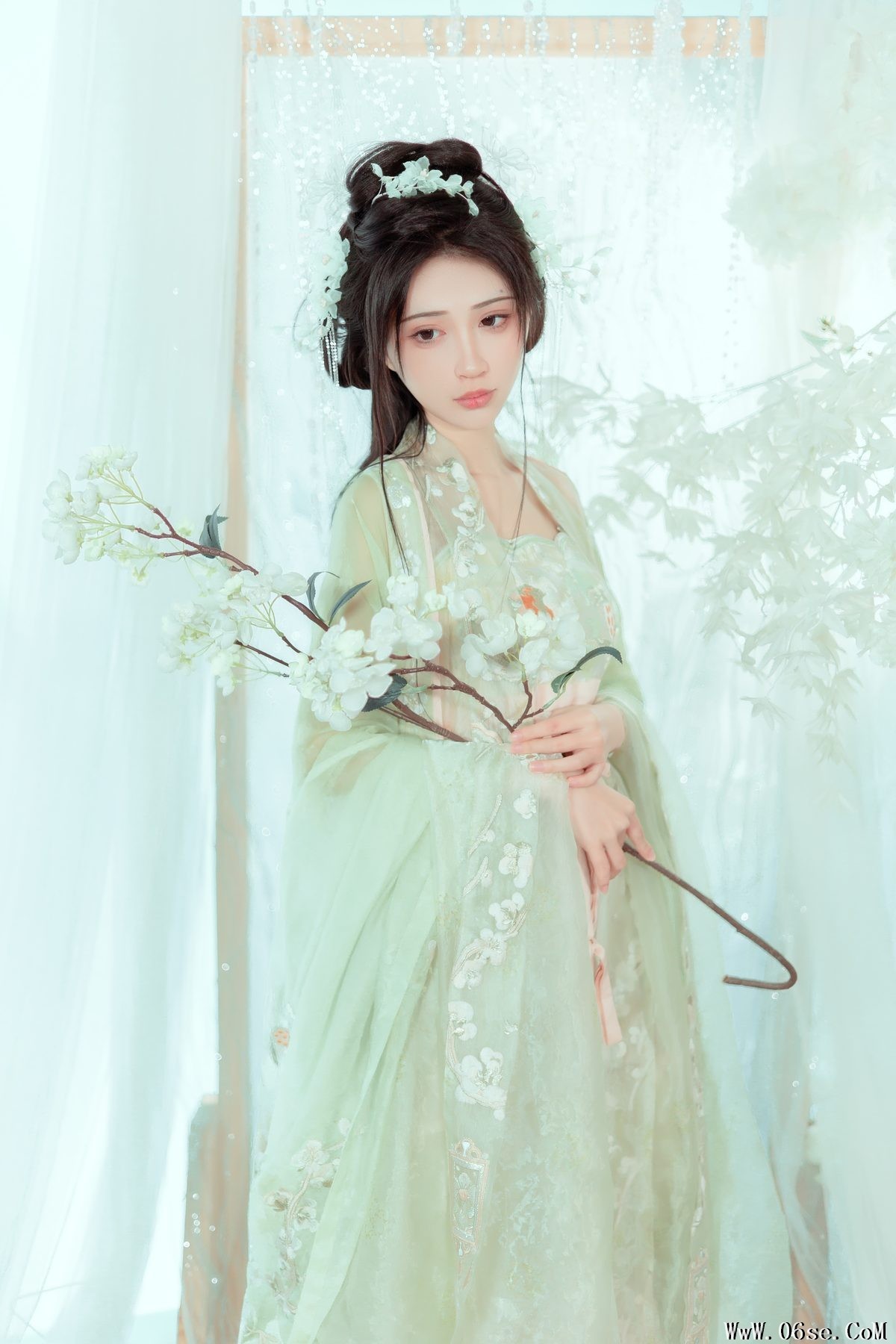 图片[23]-YiTuYu艺图语 Vol.3684 Qi Luo Sheng De Xiao Su Su[28P]-六色网