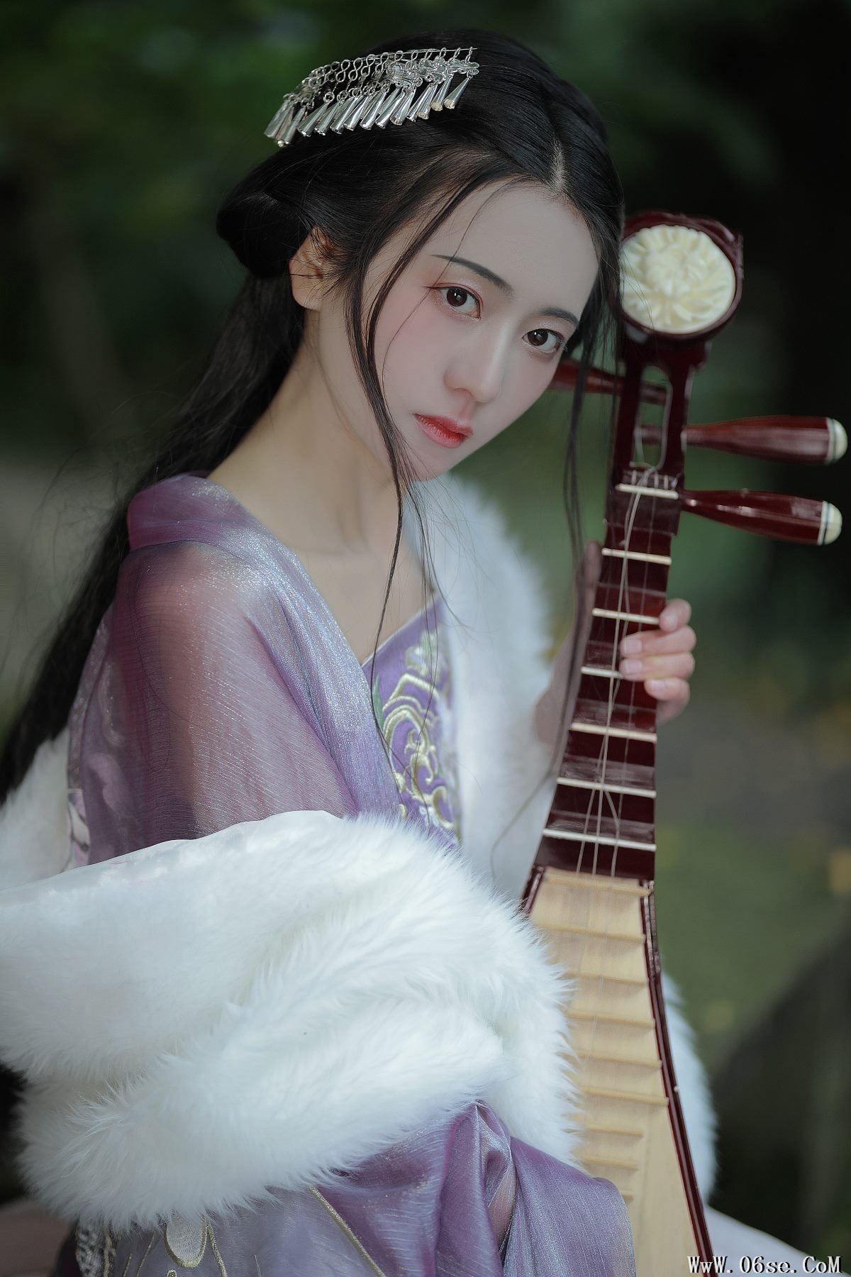 图片[4]-YiTuYu艺图语 Vol.3111 Yu Jin[28P]-六色网
