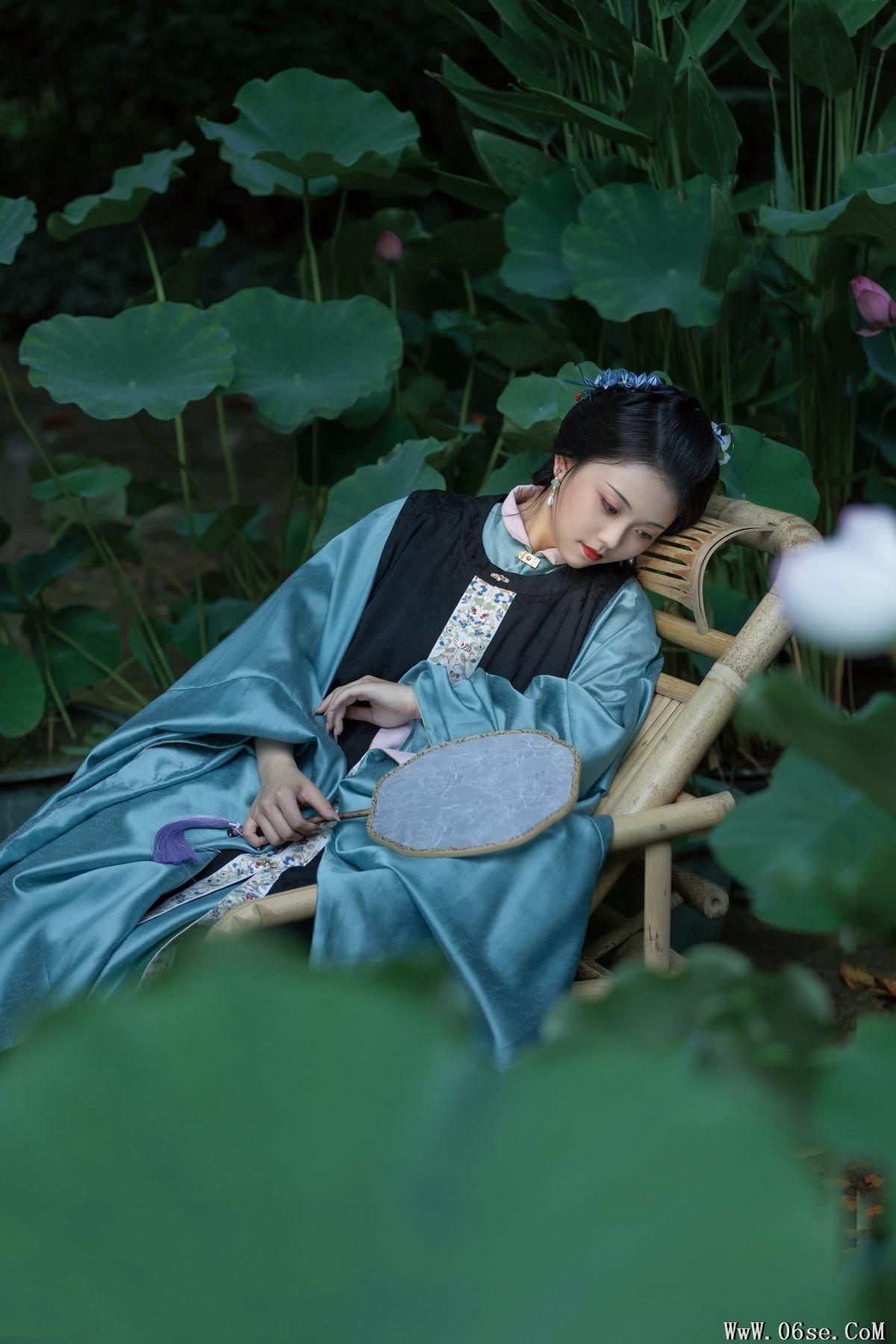 图片[26]-YiTuYu艺图语 Vol.5497 Jin Zou Ba[40P]-六色网