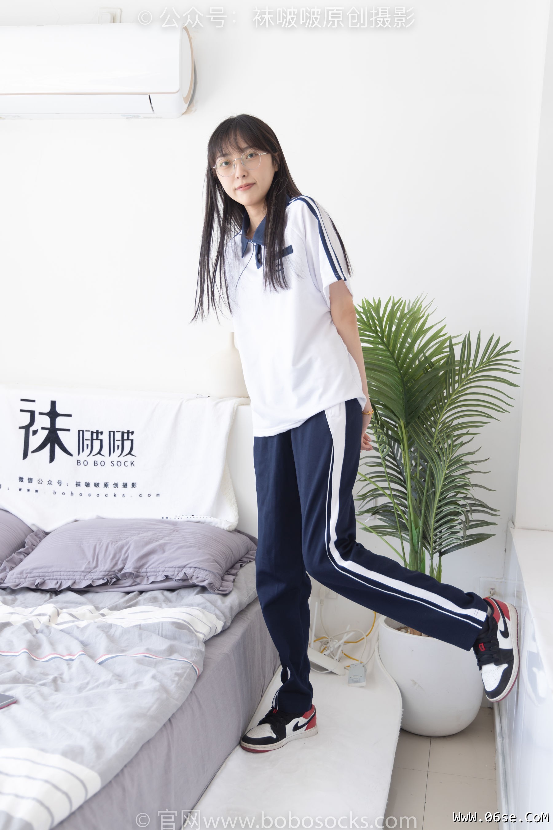 图片[75]-BoBoSocks袜啵啵 No.207 稚予 -aj板鞋、白棉袜、油亮白丝、校服裤里丝[140P]-六色网