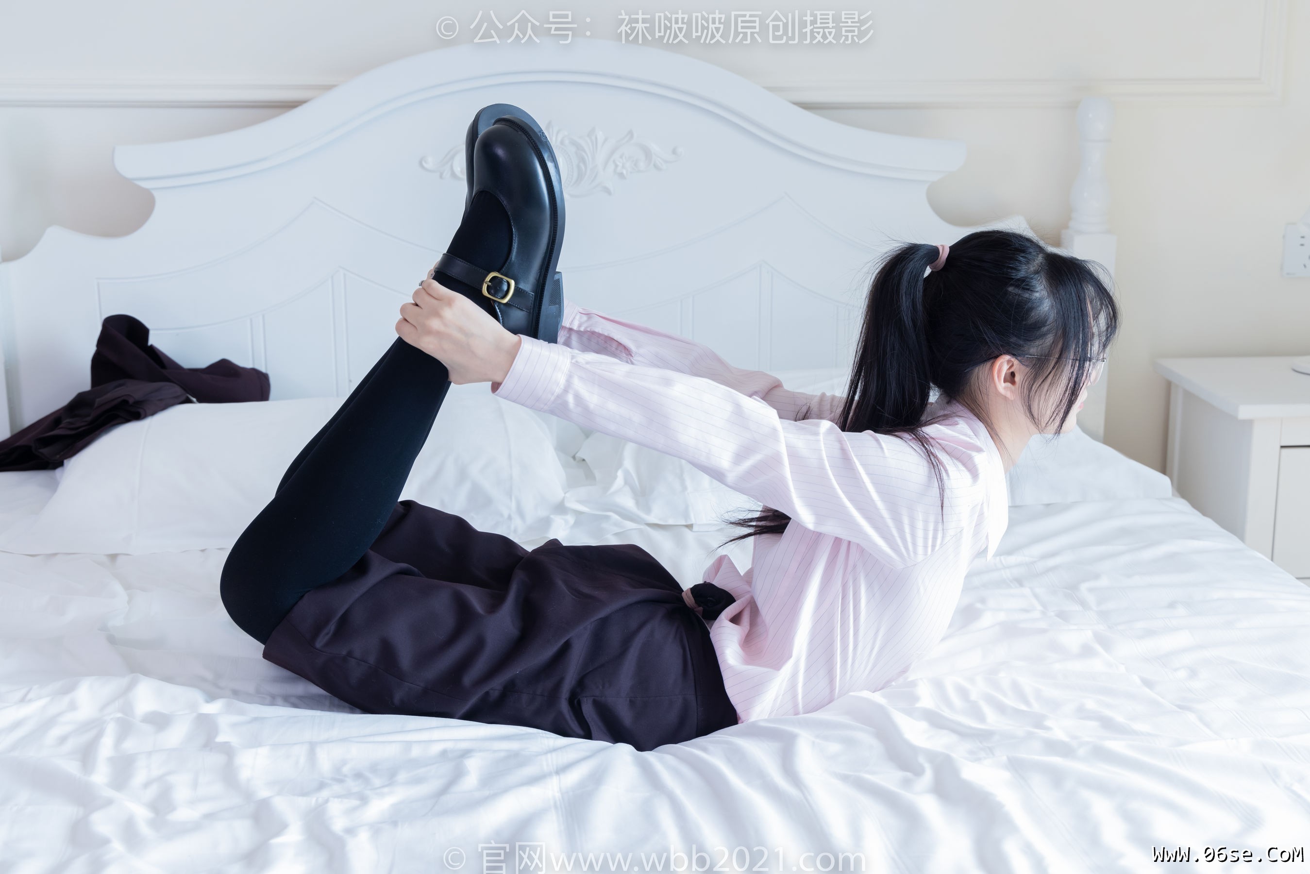 图片[60]-BoBoSocks袜啵啵 No.362 甜甜圈 -两双皮鞋、厚肉丝、厚黑丝、ol制服[230P]-六色网