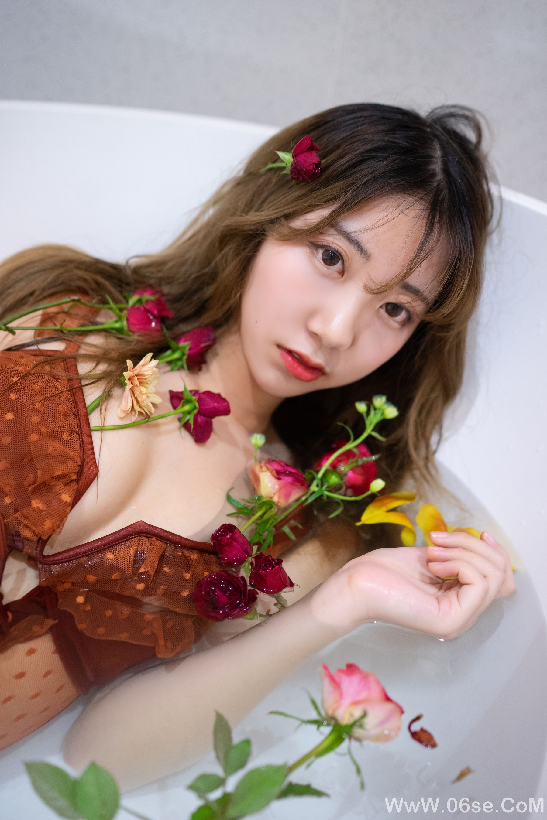图片[18]-人气Coser黑川 年上彼女 橙色泳衣[23P]-六色网
